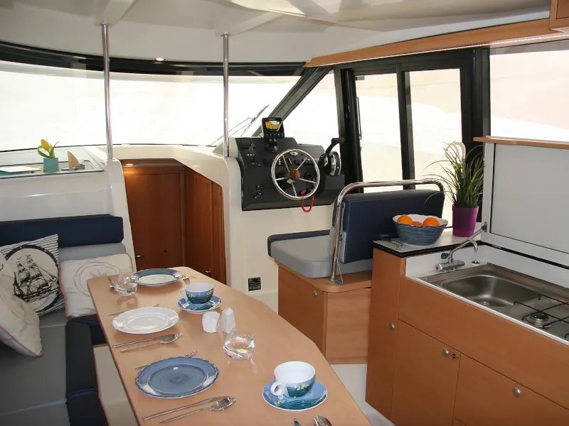Platinum 989 Flybridge (Premiera) — фотография яхты 13