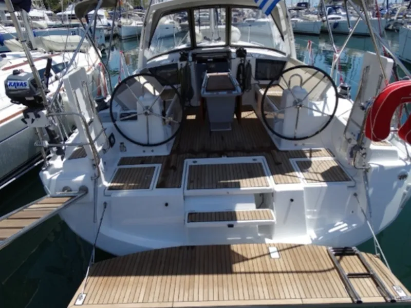 Oceanis 41.1 KOS 41.4 — фотография яхты 20