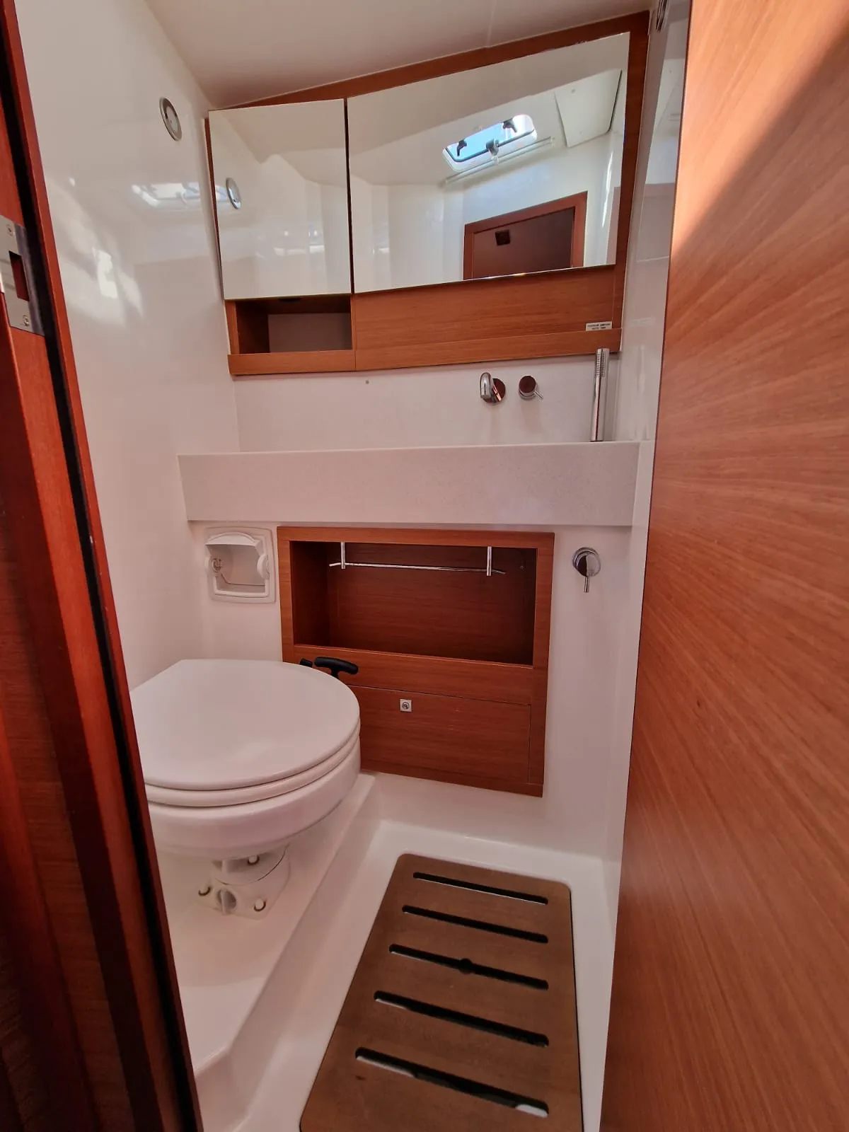 Dufour 530 Albus — фотография яхты 12