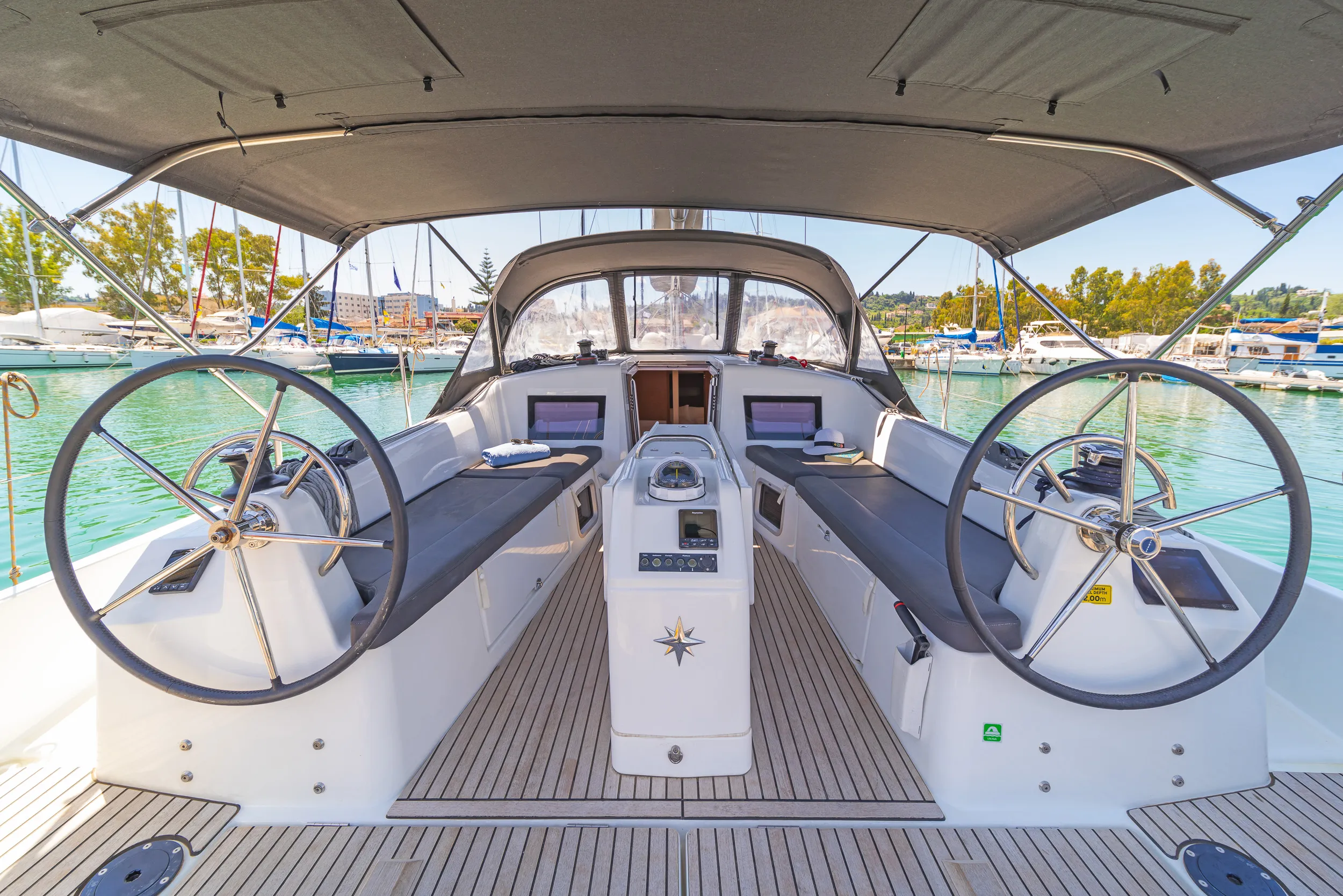 Sun Odyssey 410 Sea Whisper — фотография яхты 4