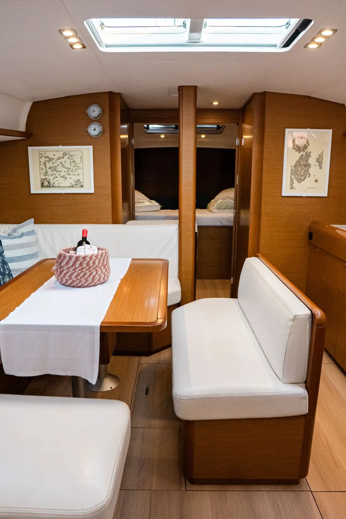 Sun Odyssey 479 FILIPPOS I Boat location in LEFKAS MARINA, D-marin 1 SUP FREE — fotografia jachty 13