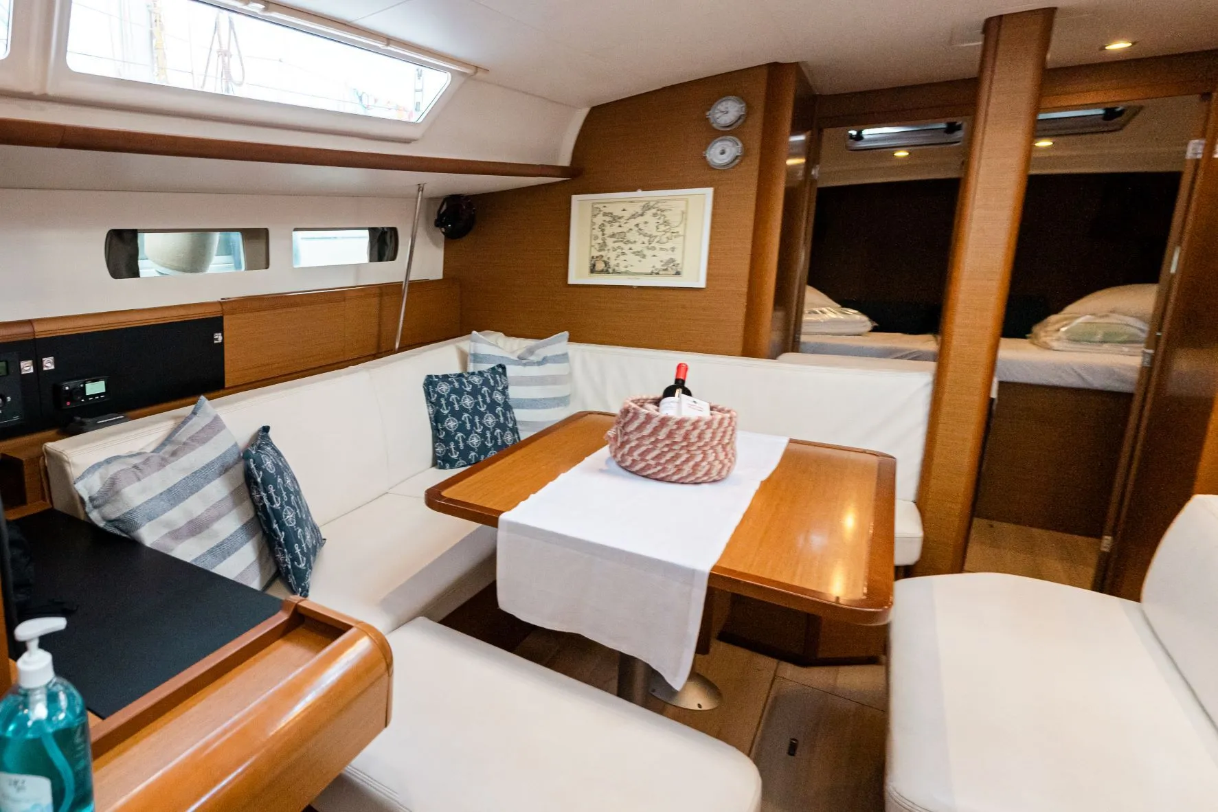 Sun Odyssey 479 FILIPPOS I Boat location in LEFKAS MARINA, D-marin 1 SUP FREE — fotografia jachty 7
