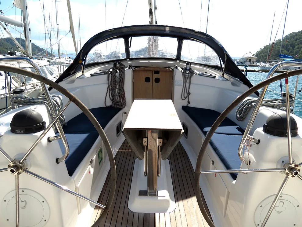 Bavaria 43 Cruiser — jahtikuva 12