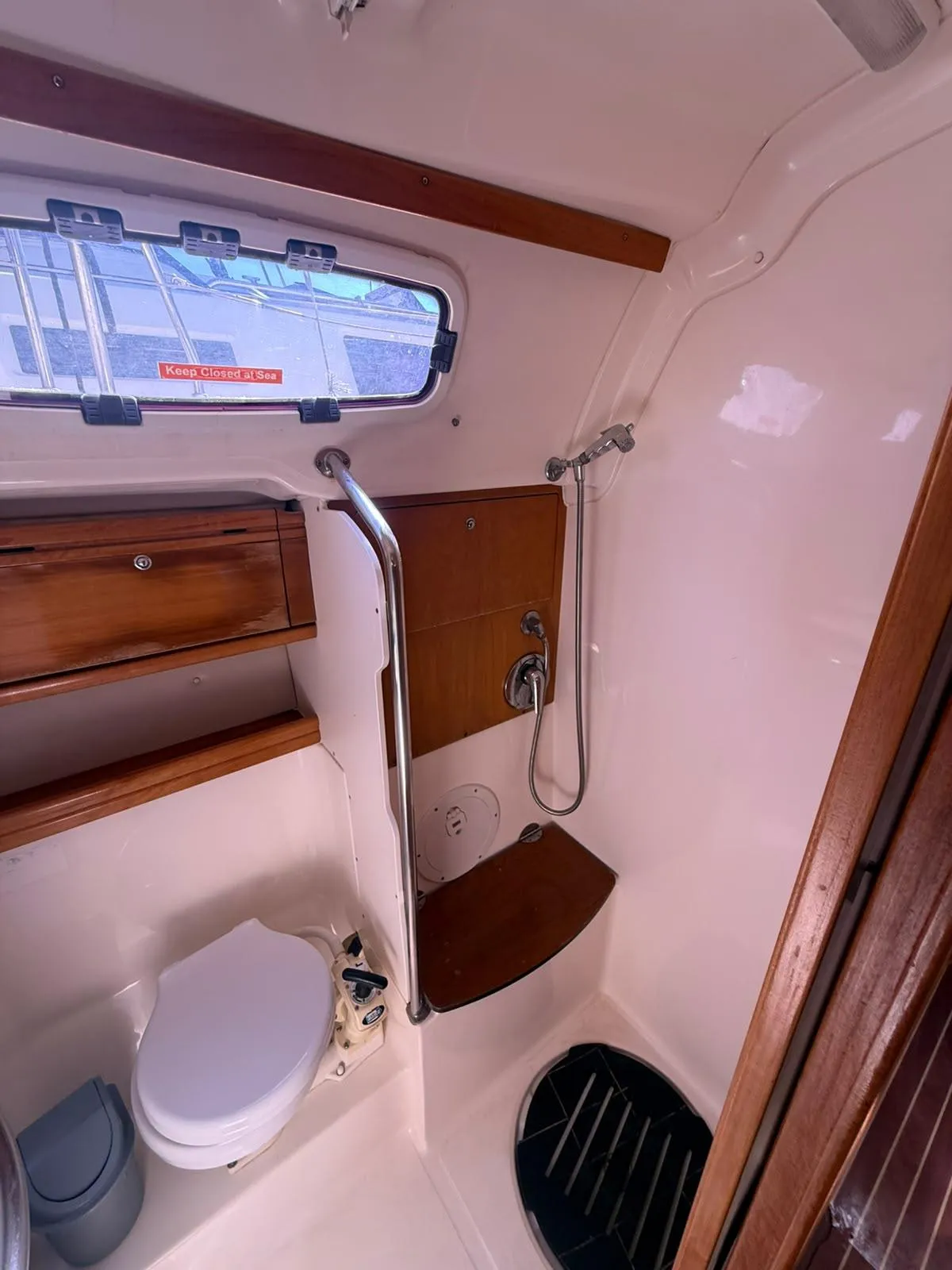 Bavaria 42 Cruiser — jahtikuva 5
