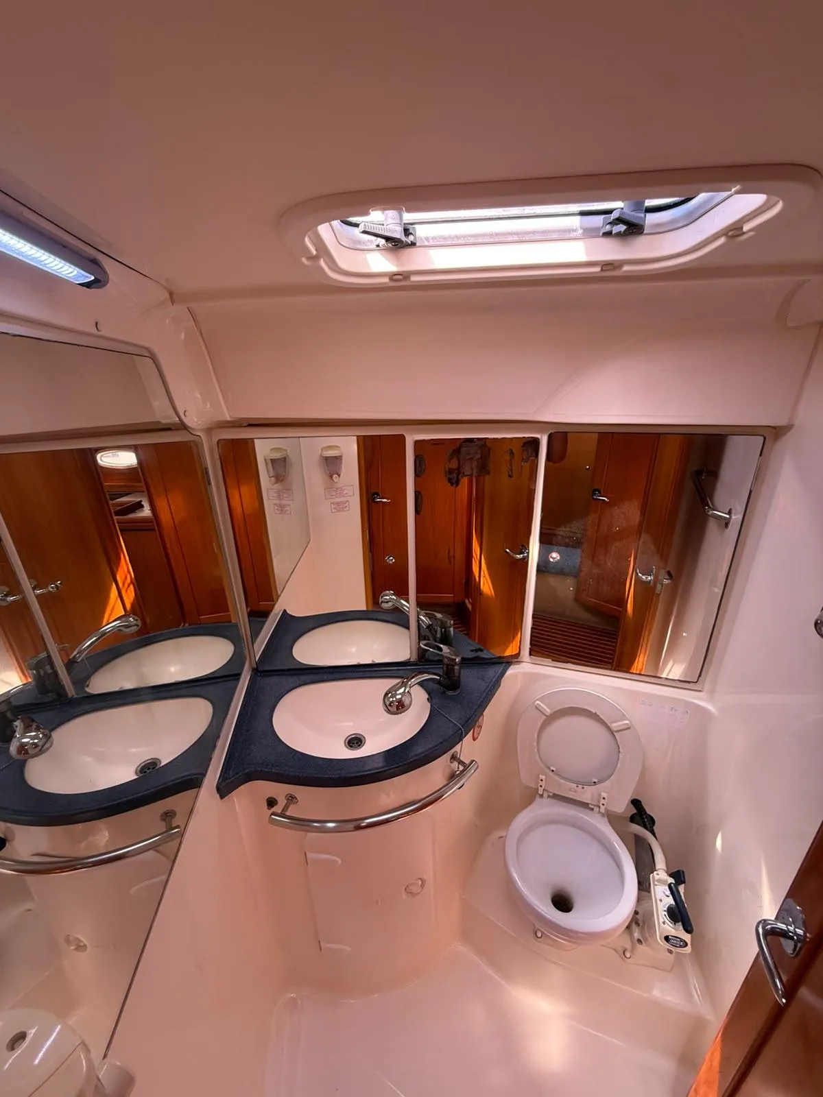 Bavaria 42 Cruiser — jahtikuva 8