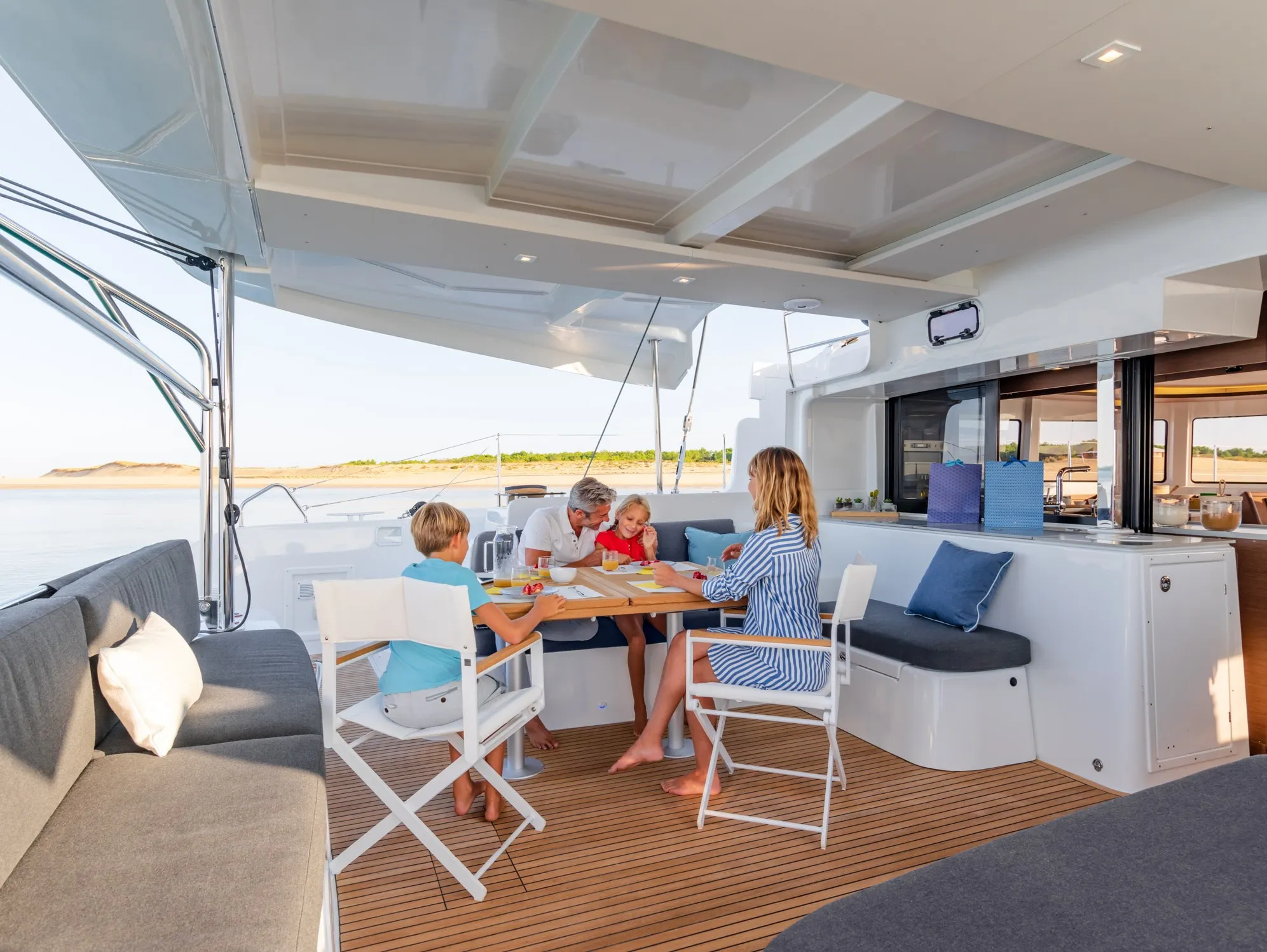 Lagoon 46 Thirteen — yacht photo 5