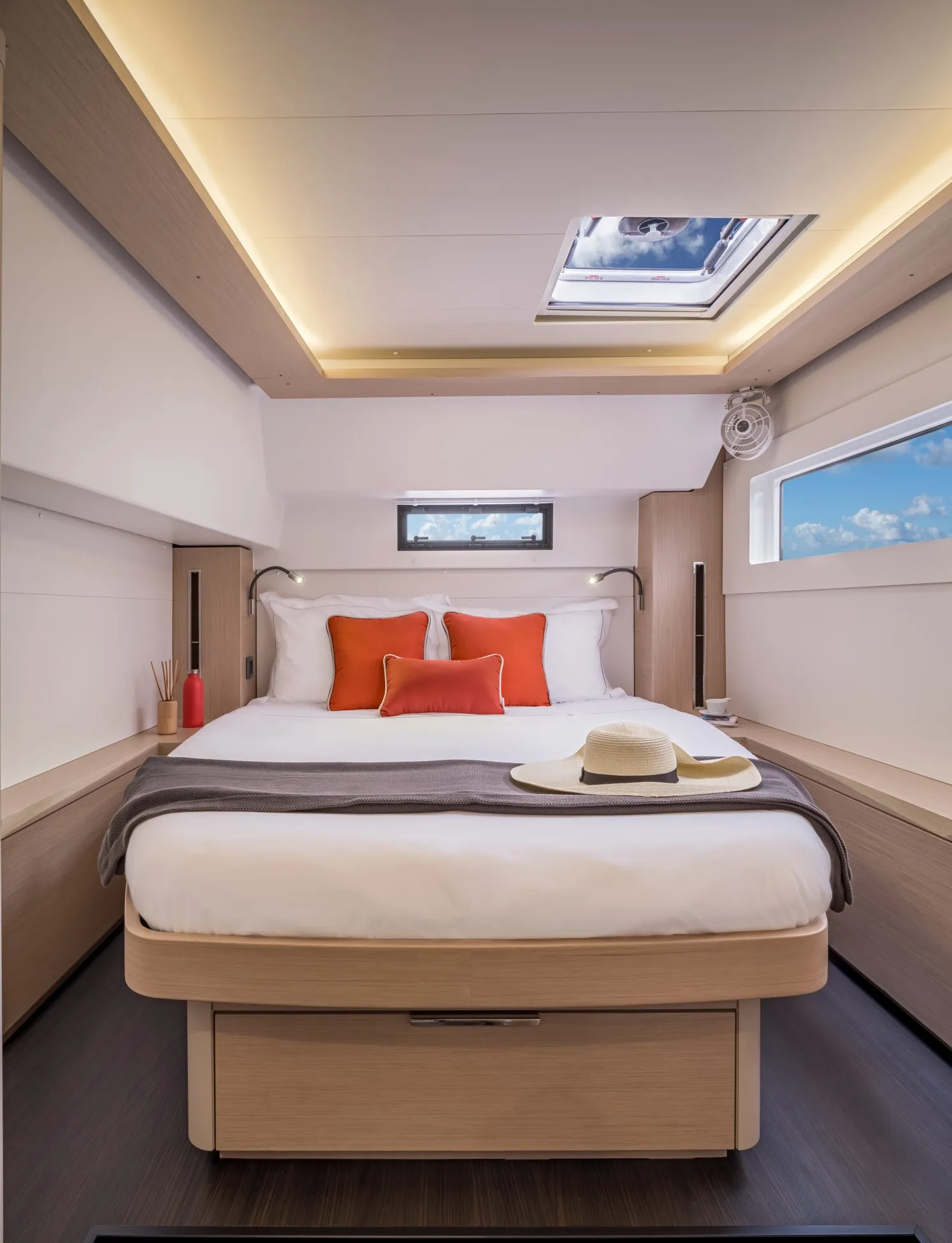 Lagoon 46 Thirteen — yacht photo 9