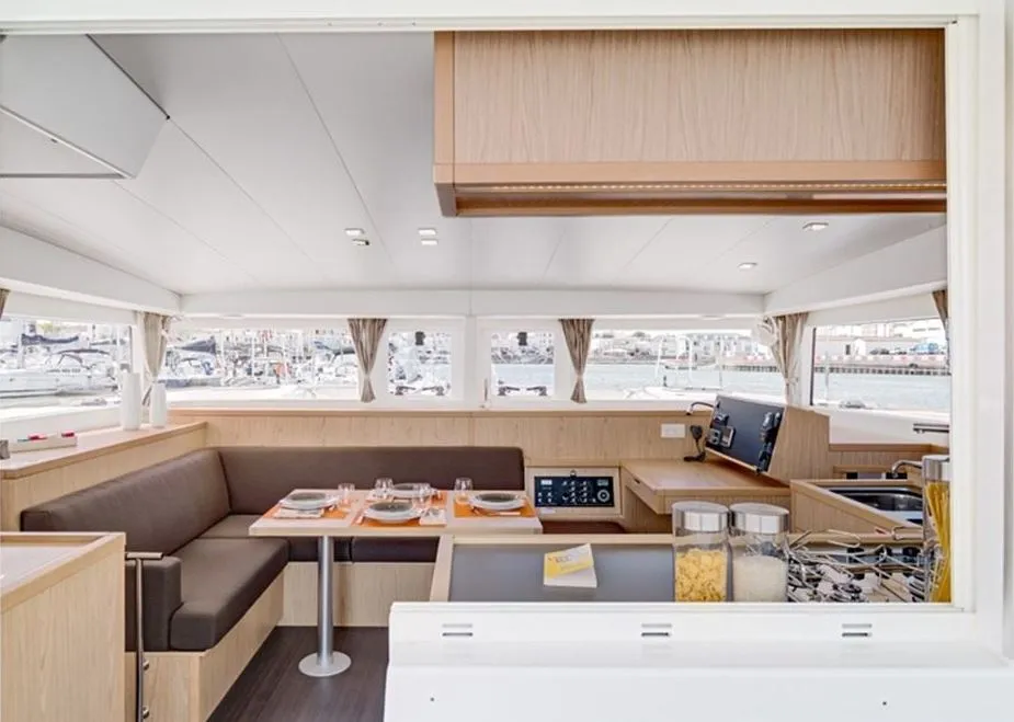Lagoon 400 S2 Orion VIII — yacht photo 2