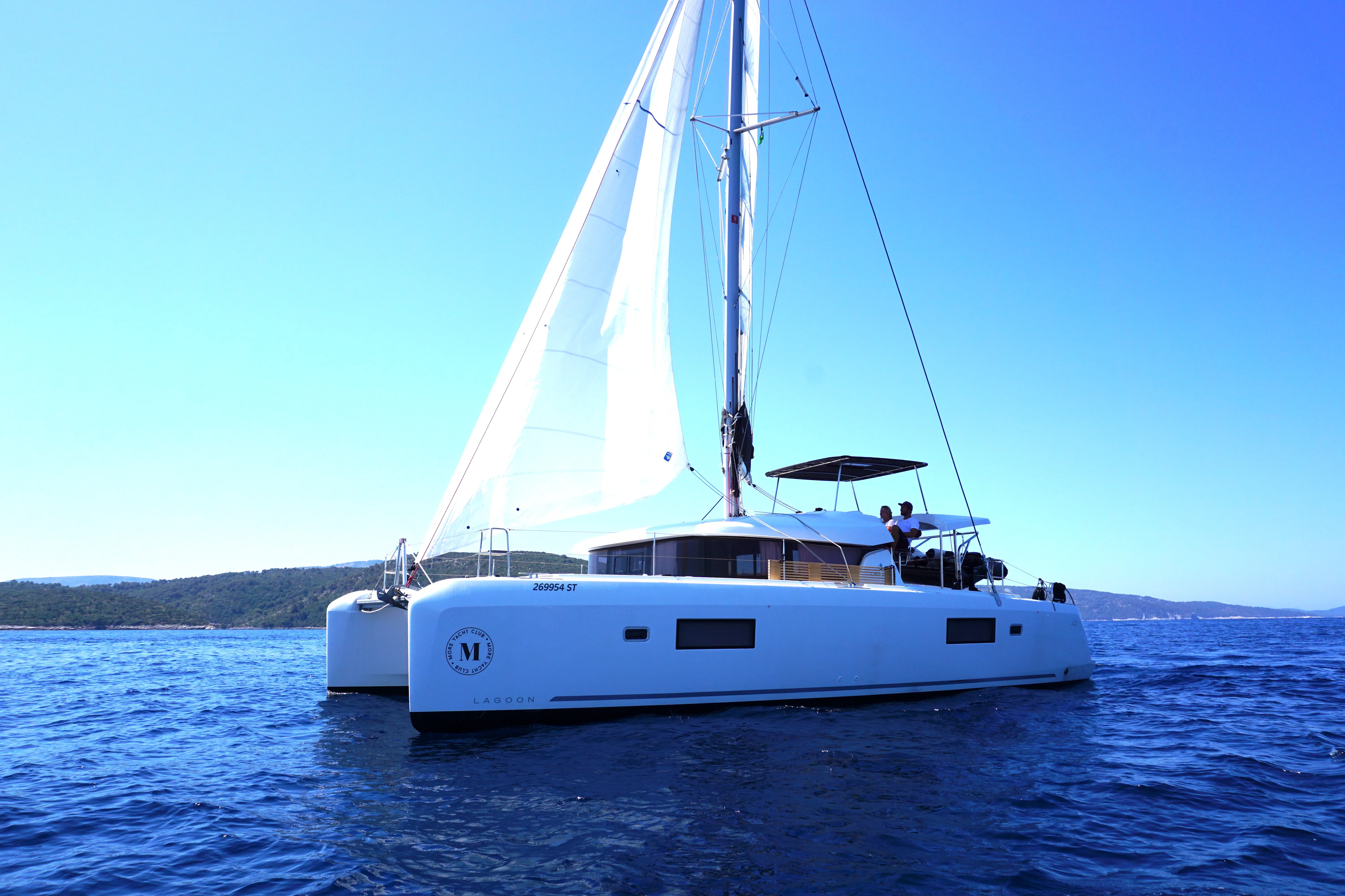 Lagoon 42 AMFITRITE — foto dello yacht n. 2