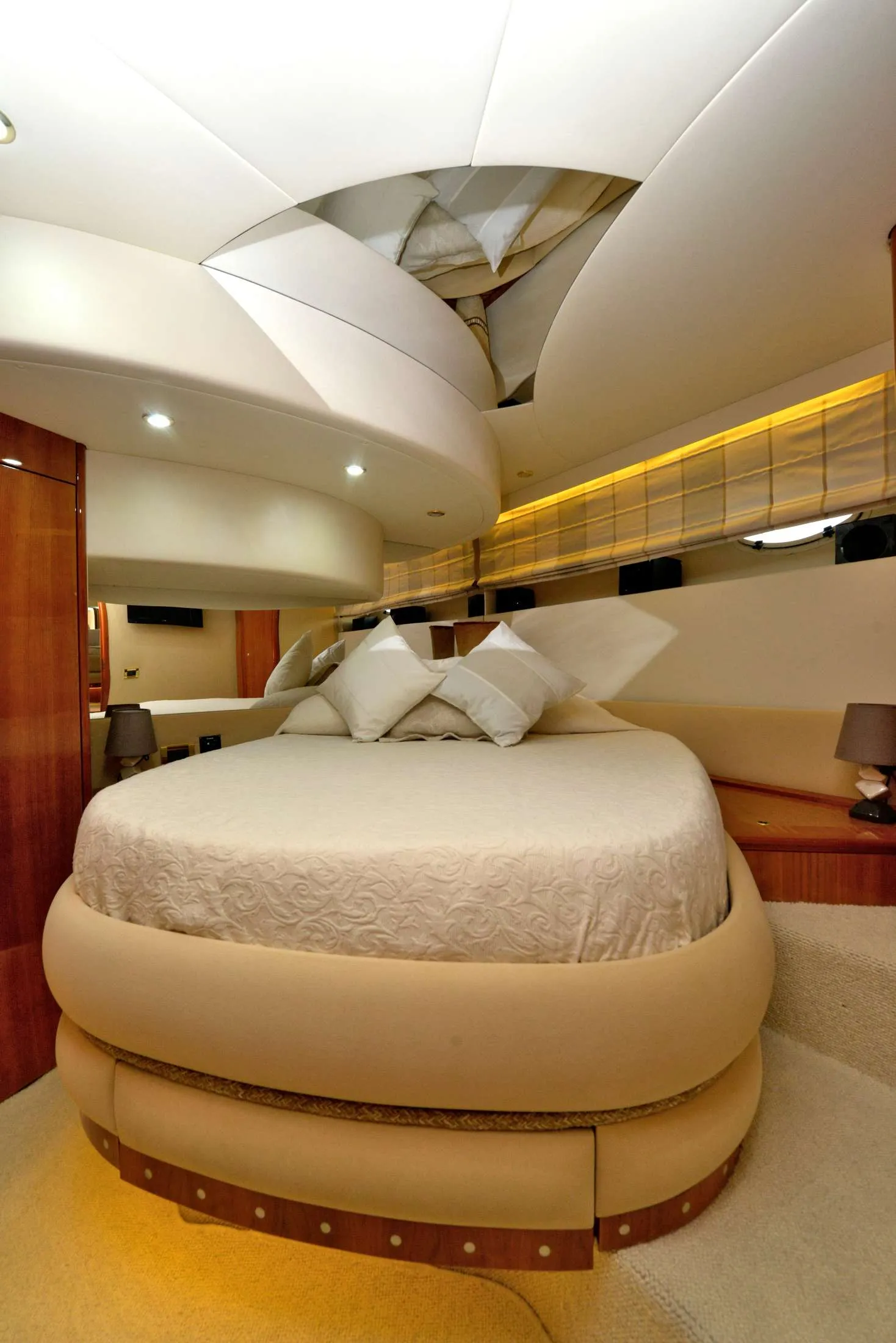 Azimut 58 Premium + — yacht photo 9