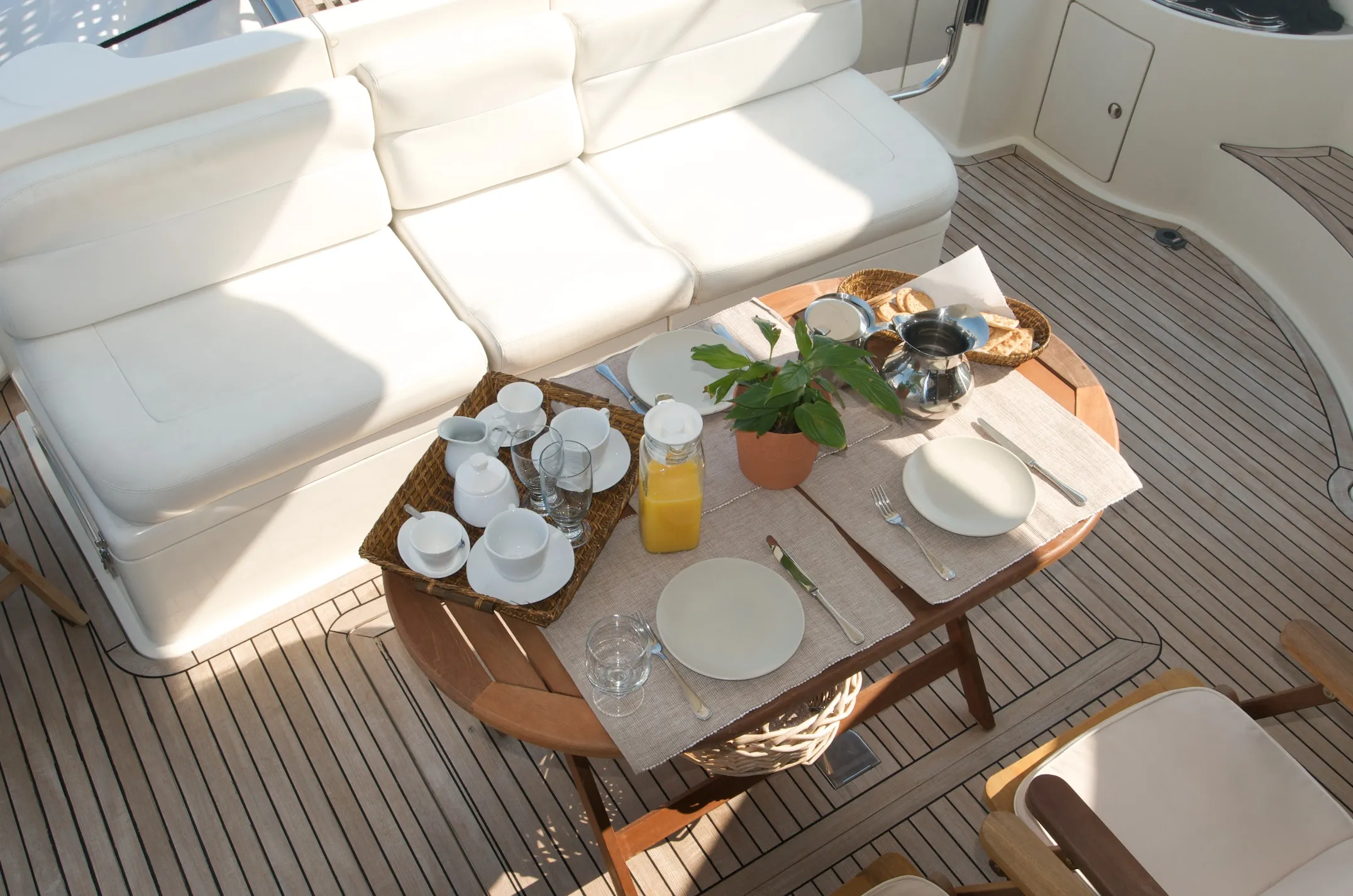 Azimut 58 Premium + — yacht photo 2
