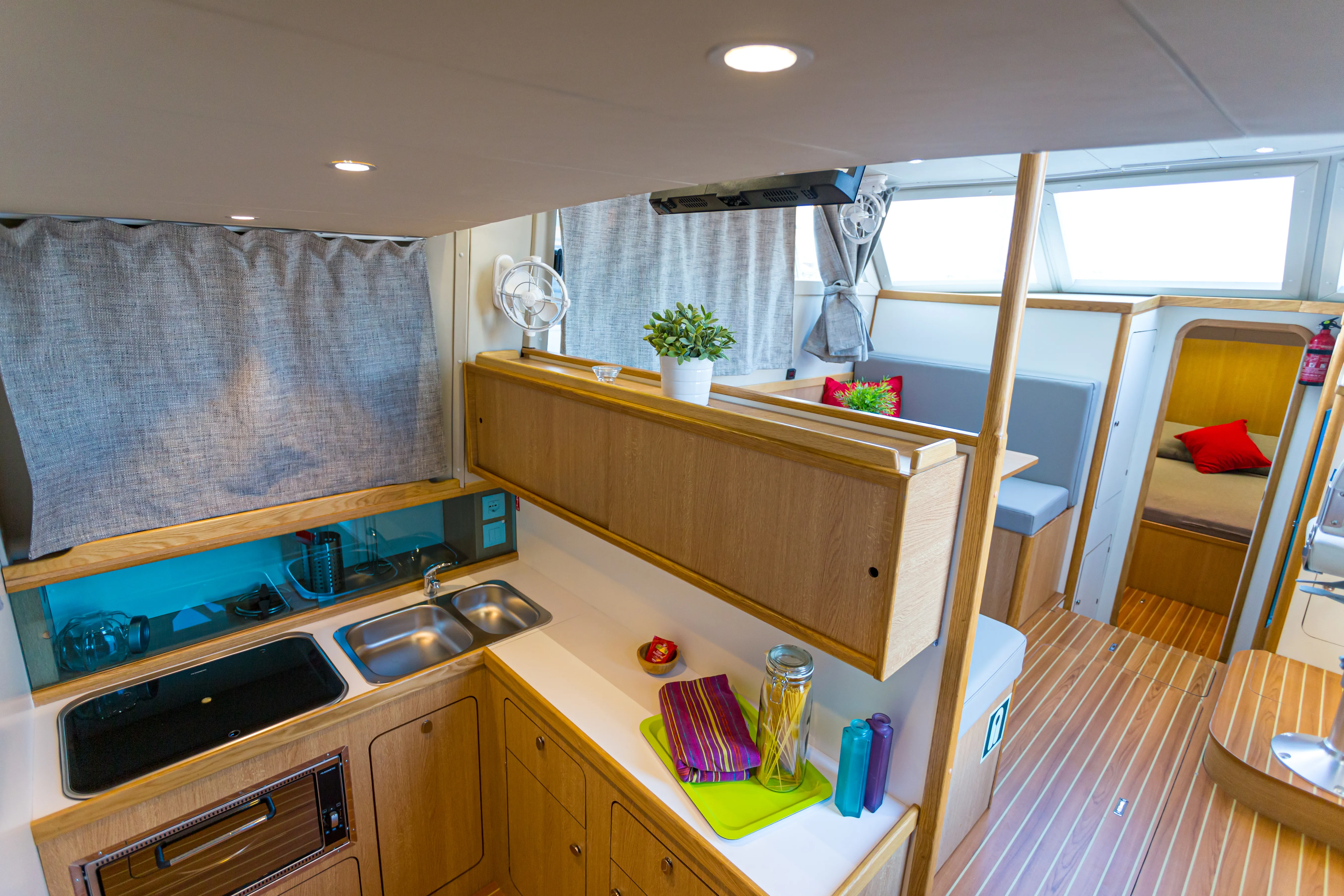 Motoryacht Tip Top L — yacht photo 2