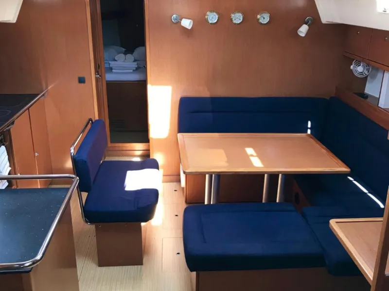 Bavaria 45 Cruiser Midas — jahtikuva 2