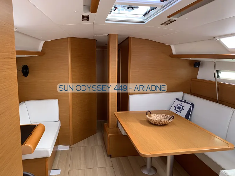Sun Odyssey 449 Comfort — yacht photo 4