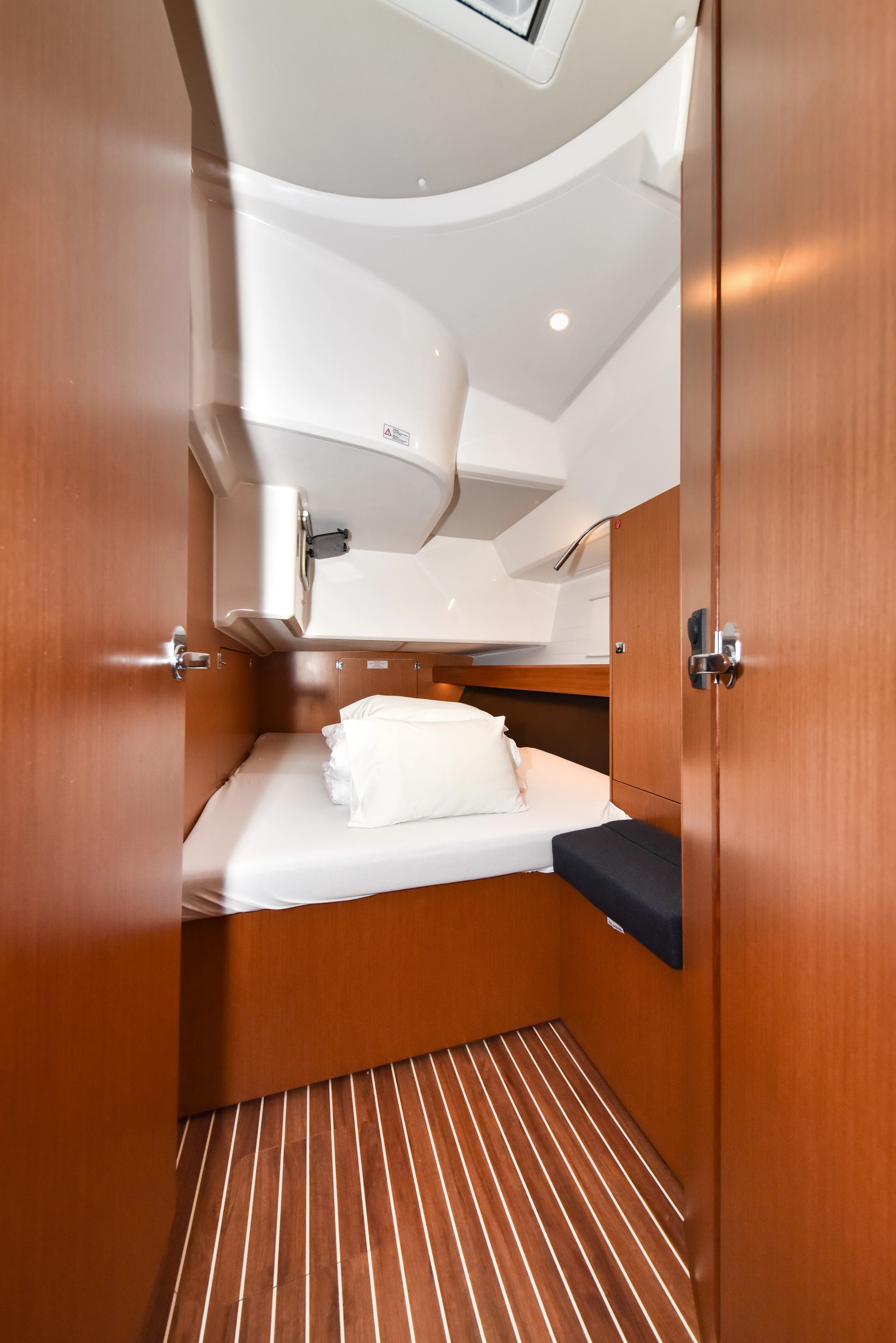 Bavaria Cruiser 46 Borgo Erizzo — фотография яхты 52