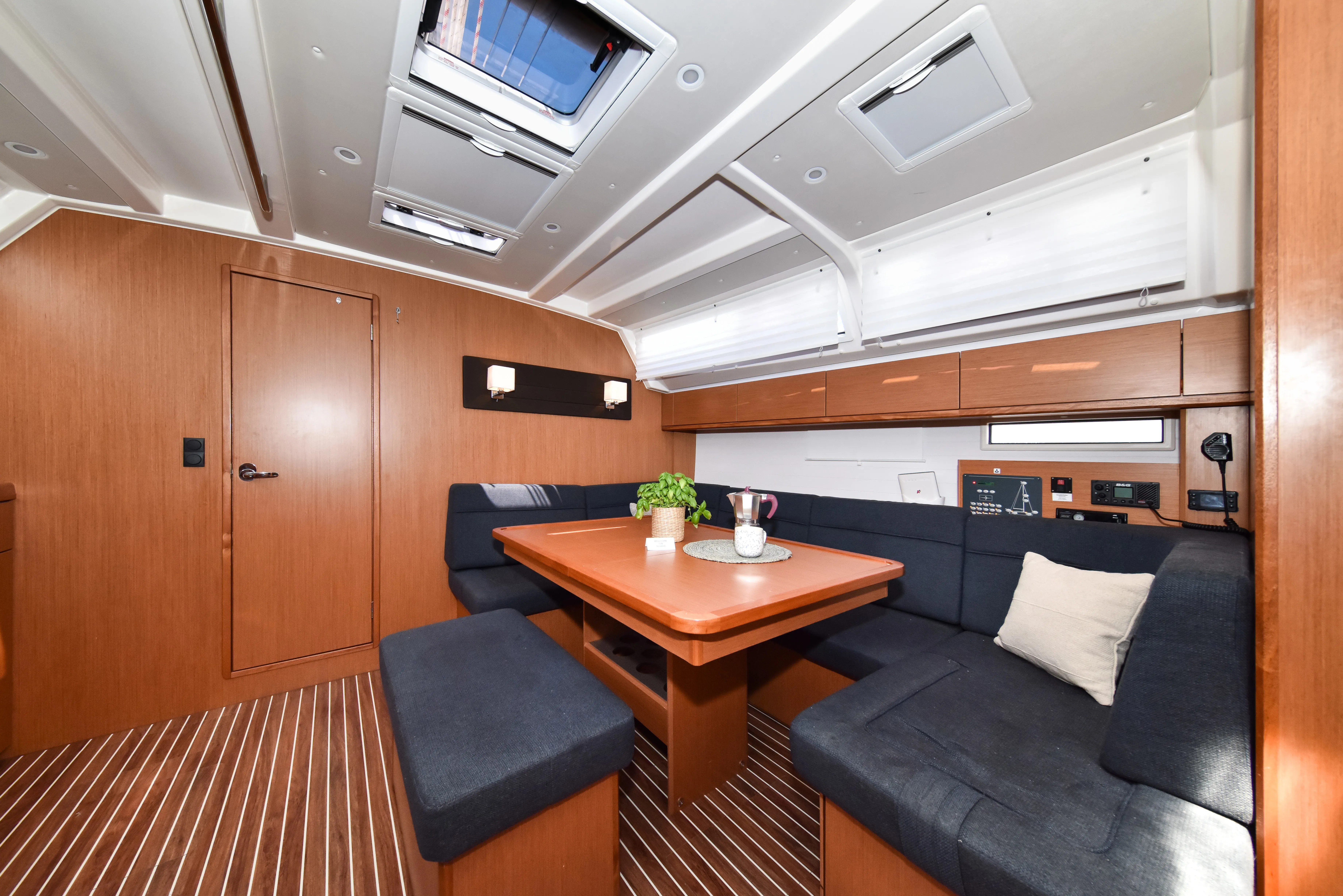 Bavaria Cruiser 46 Borgo Erizzo — фотография яхты 8