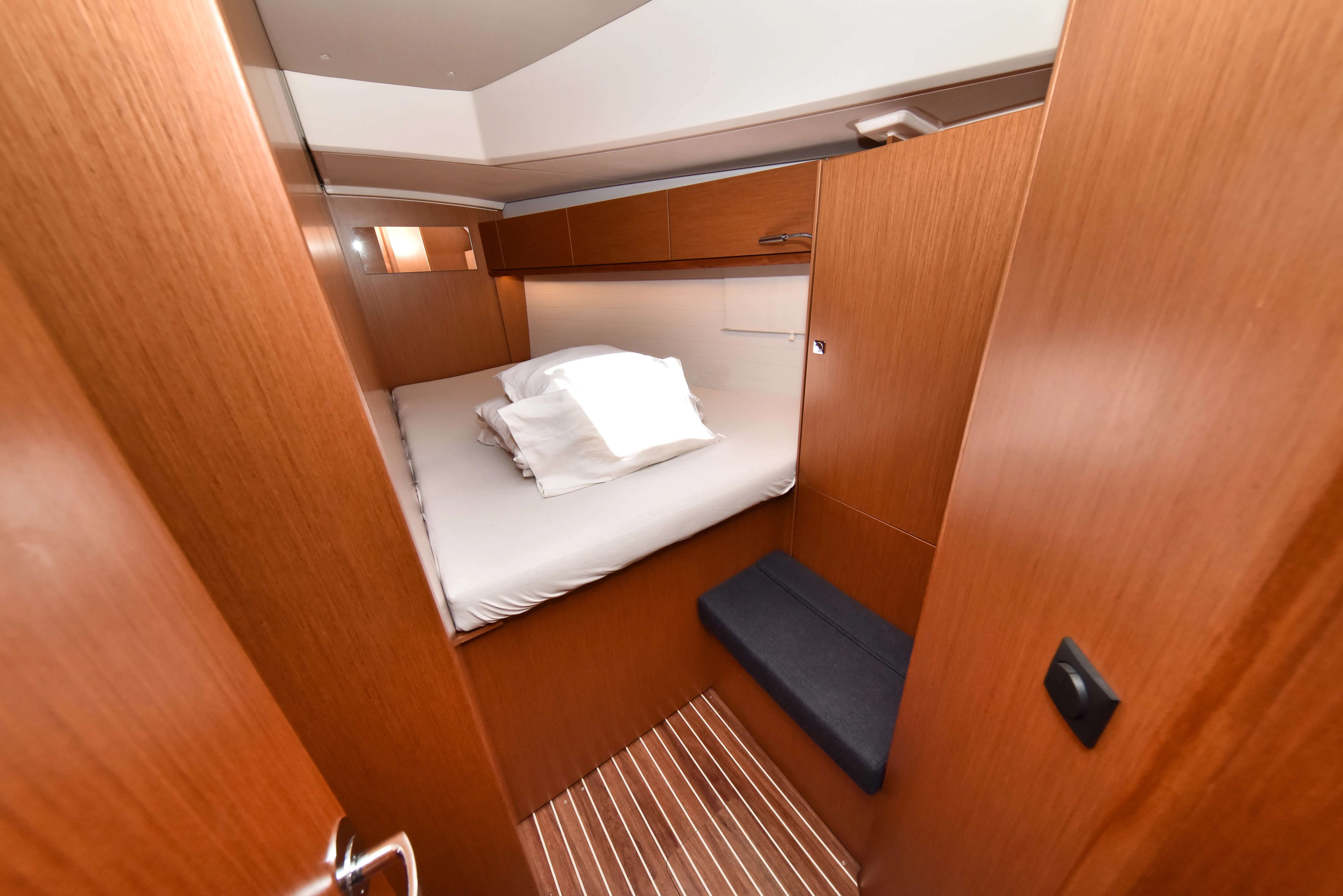 Bavaria Cruiser 46 Borgo Erizzo — фотография яхты 44