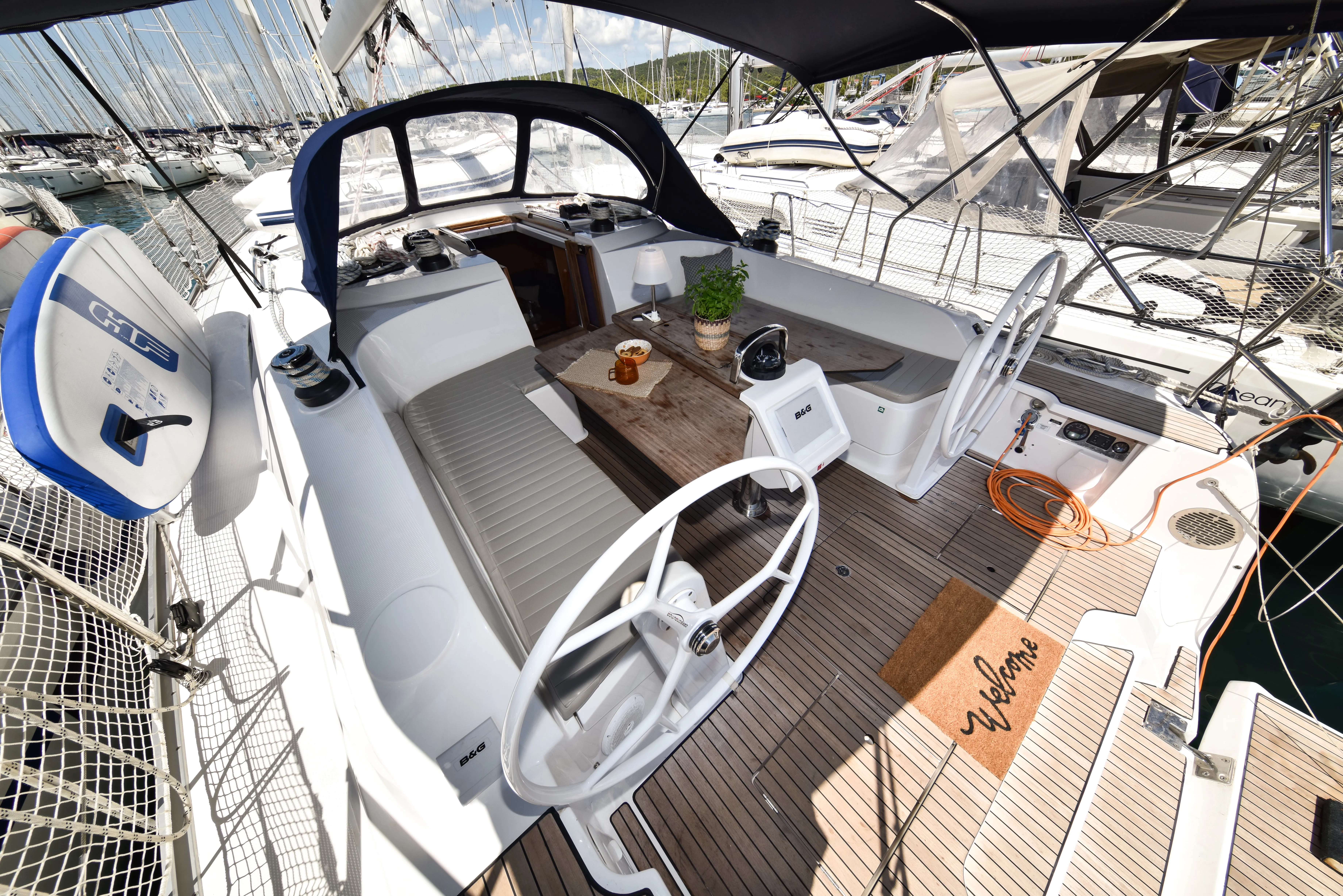 Bavaria Cruiser 46 Borgo Erizzo — фотография яхты 37