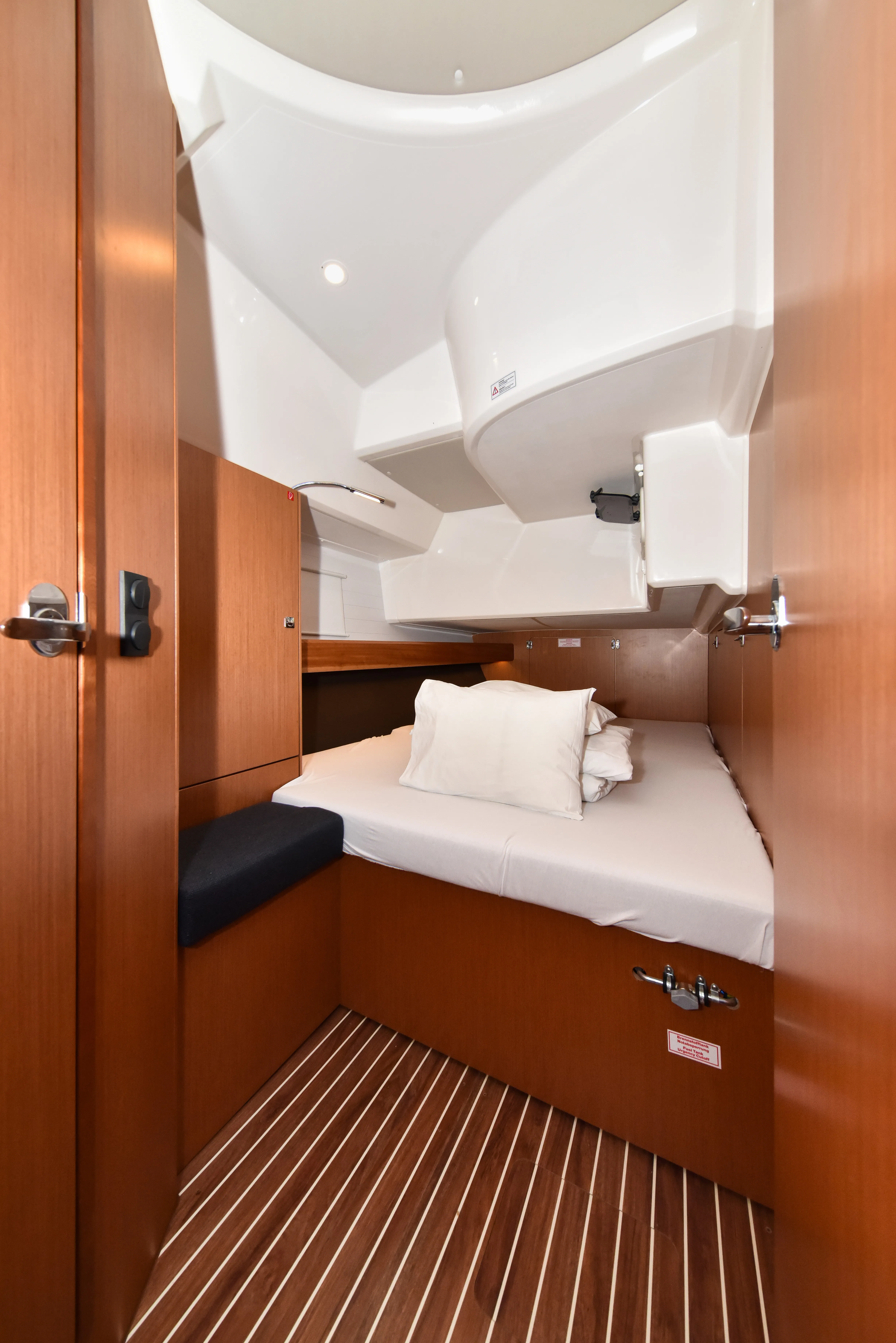 Bavaria Cruiser 46 Borgo Erizzo — фотография яхты 51