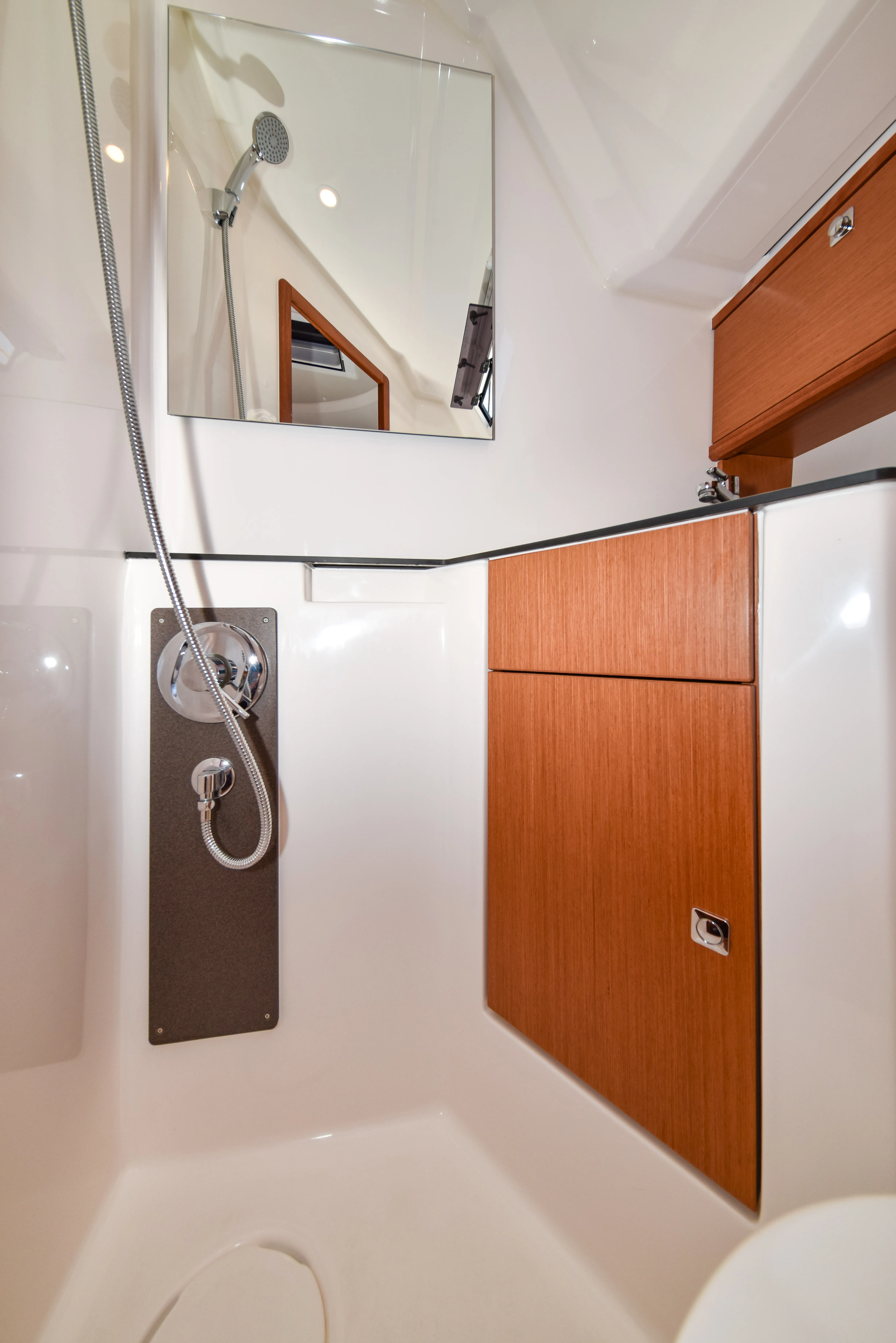 Bavaria Cruiser 46 Borgo Erizzo — фотография яхты 34