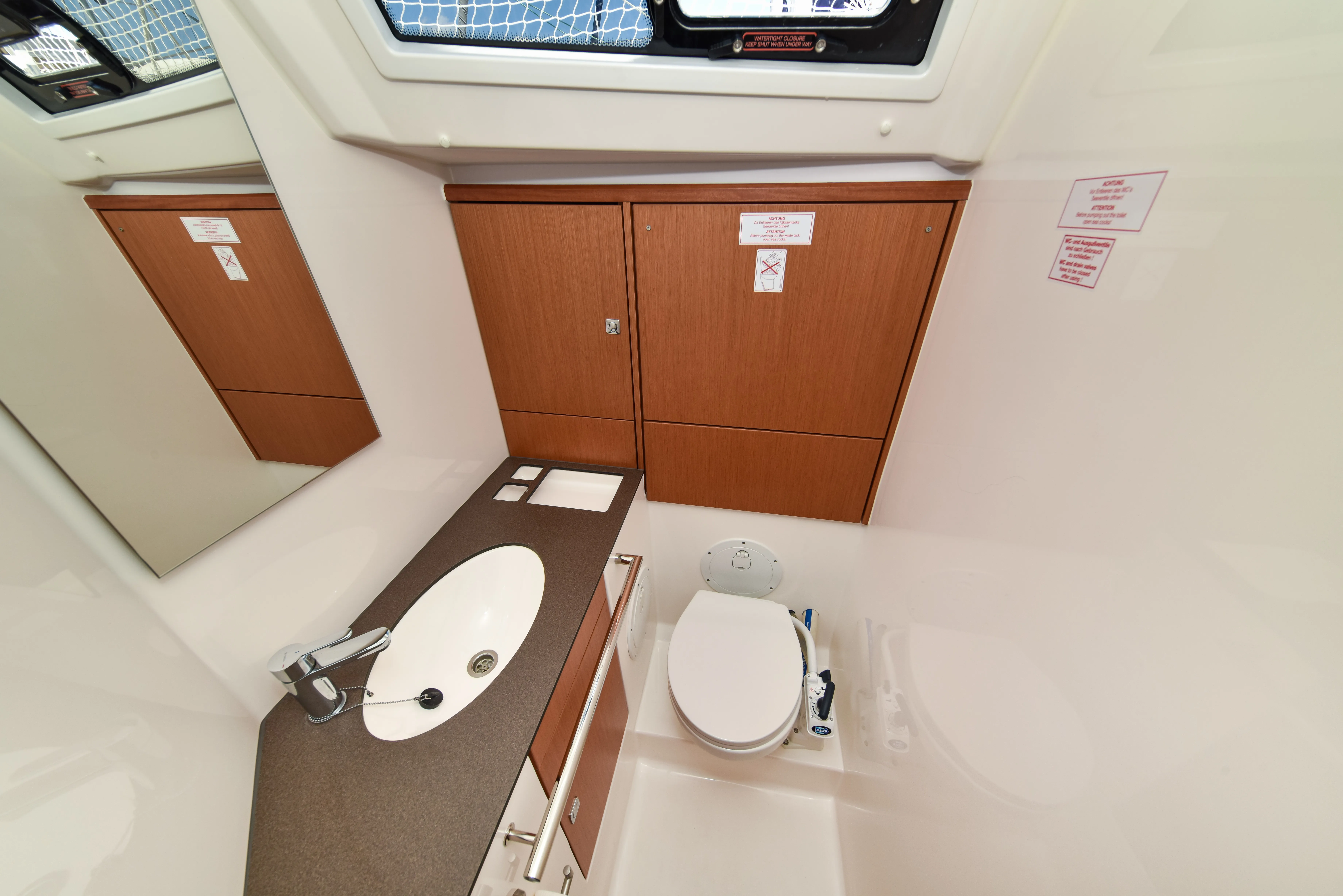 Bavaria Cruiser 46 Borgo Erizzo — фотография яхты 10
