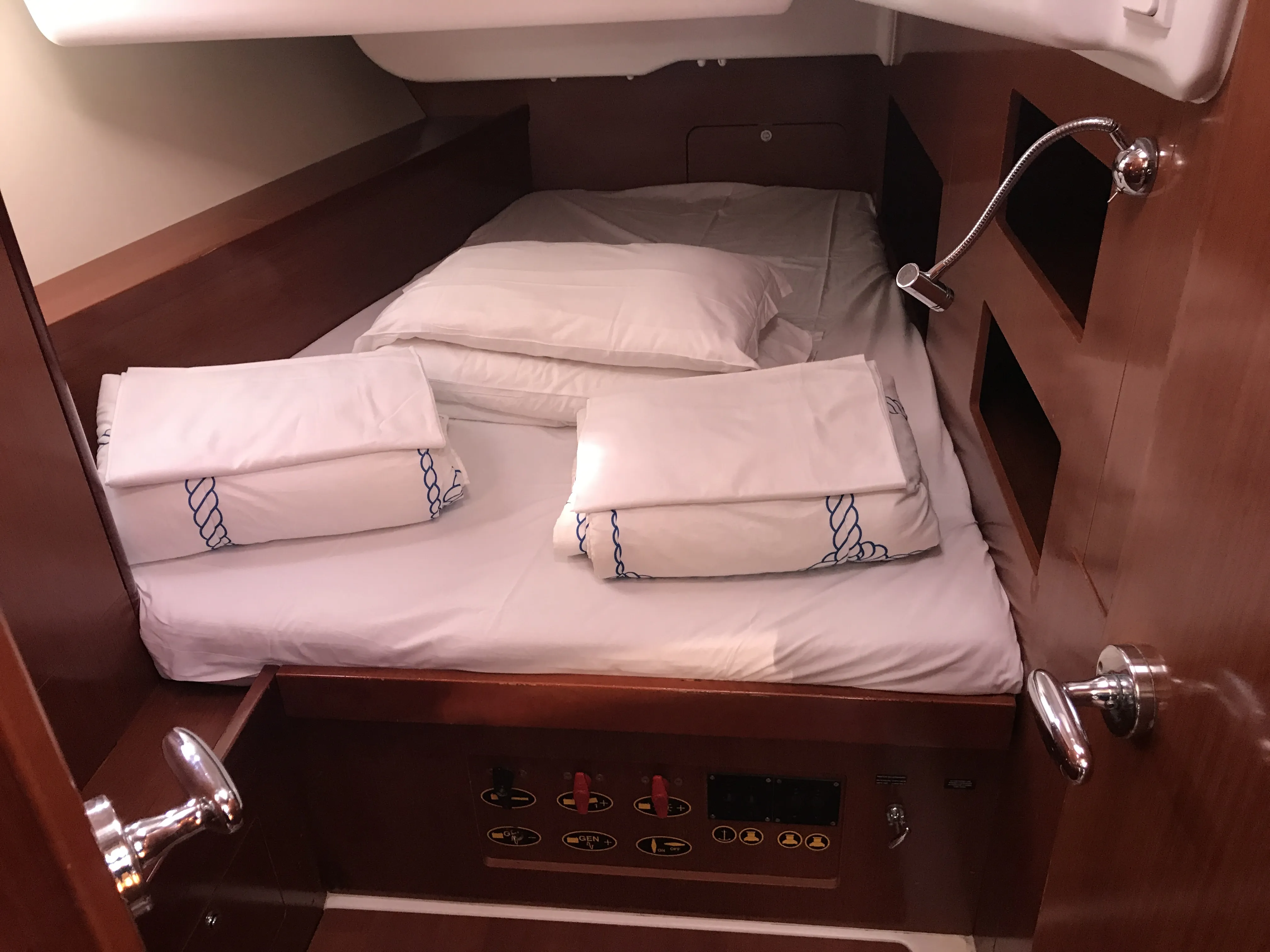 Oceanis 50 Family Spica — jahtikuva 9