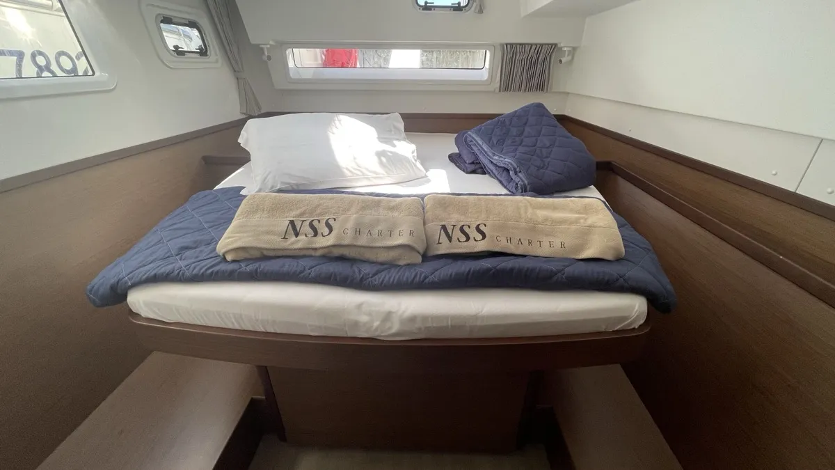 Lagoon 42 Bellatrix — foto del yate n.º 2