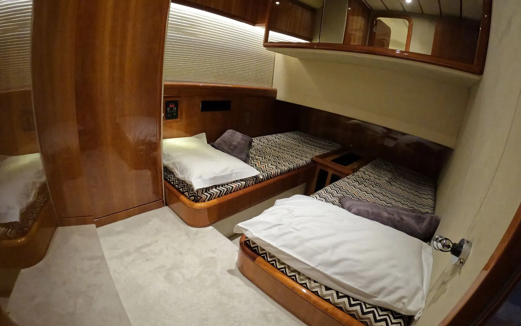 Ferretti 57 Fly Anniversary Palmyra — yacht photo 8