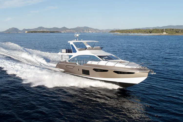 Azimut 60 ALUMINIA — yacht photo 20
