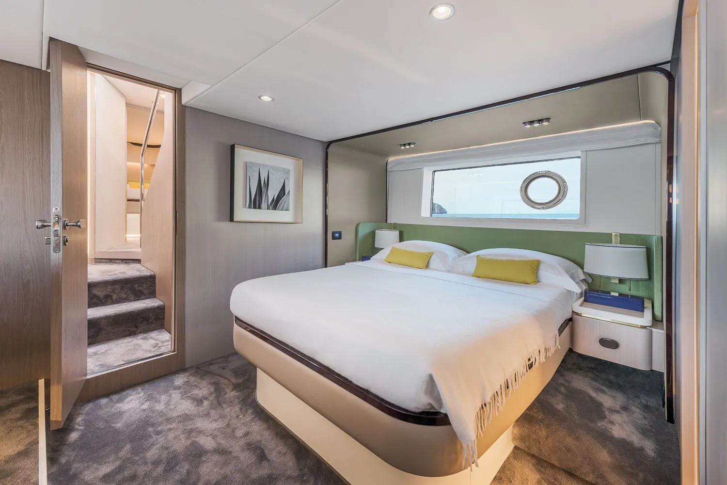 Azimut 60 ALUMINIA — yacht photo 9