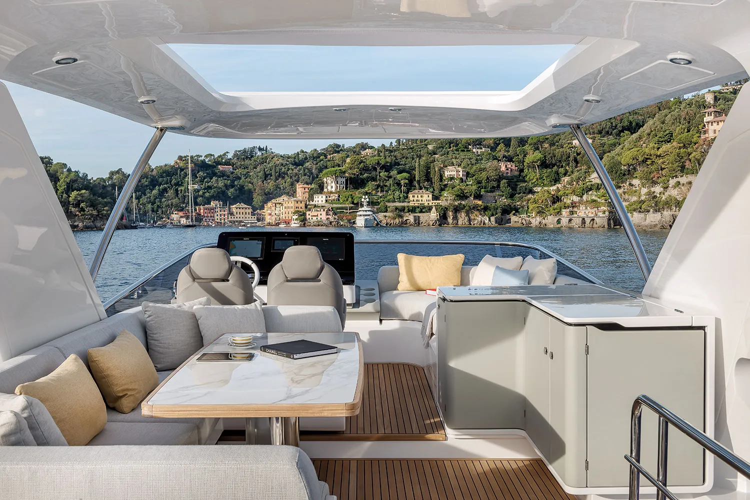 Azimut 60 ALUMINIA — yacht photo 19