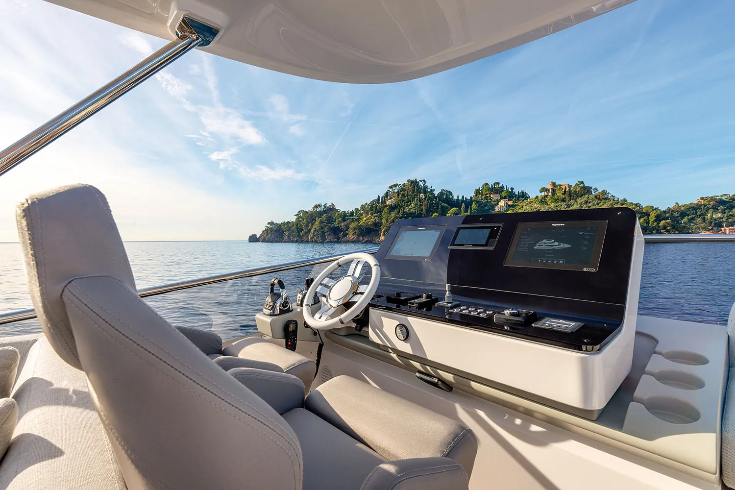 Azimut 60 ALUMINIA — yacht photo 17