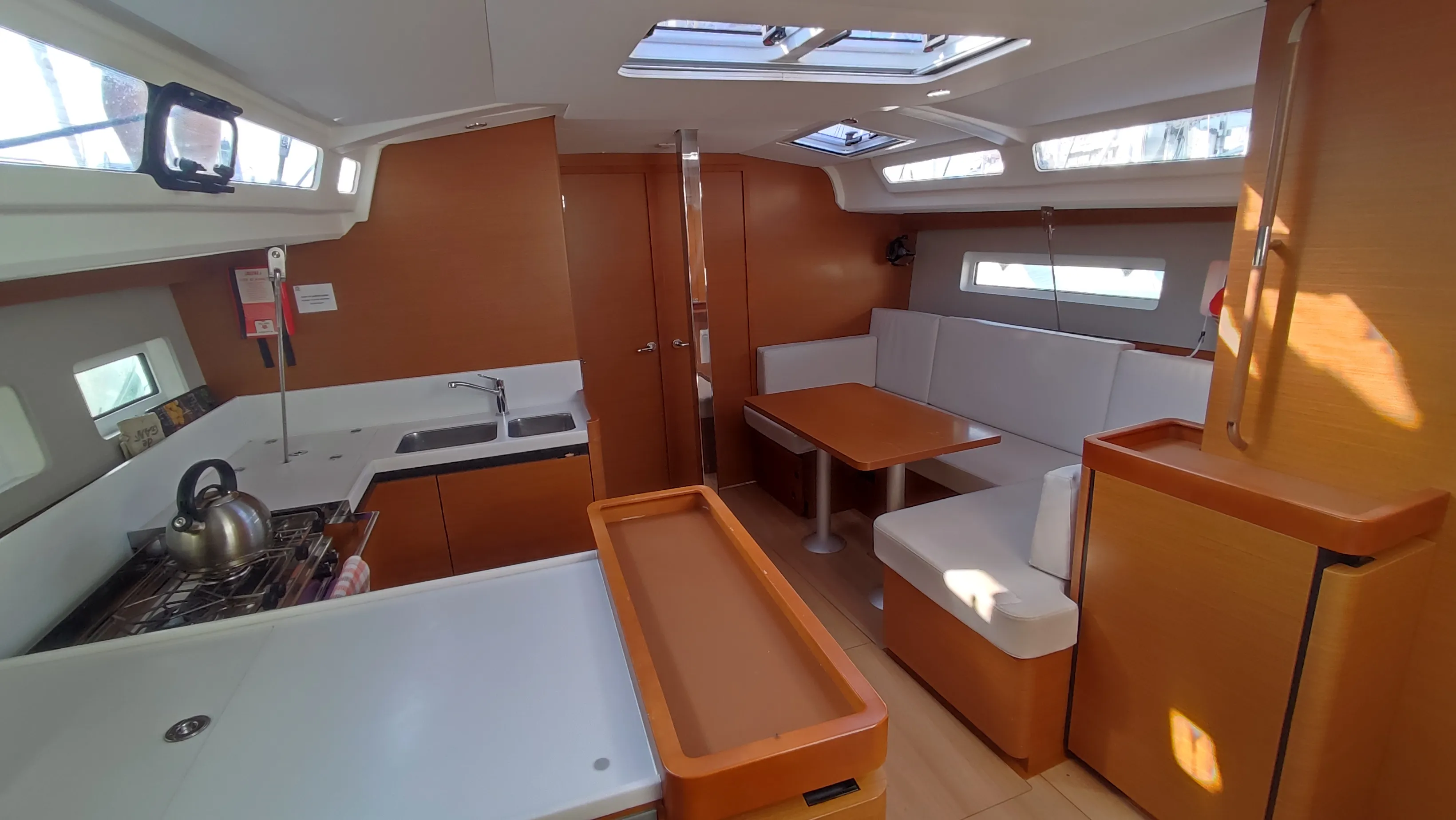 Sun Odyssey 440 Erato — фотография яхты 13