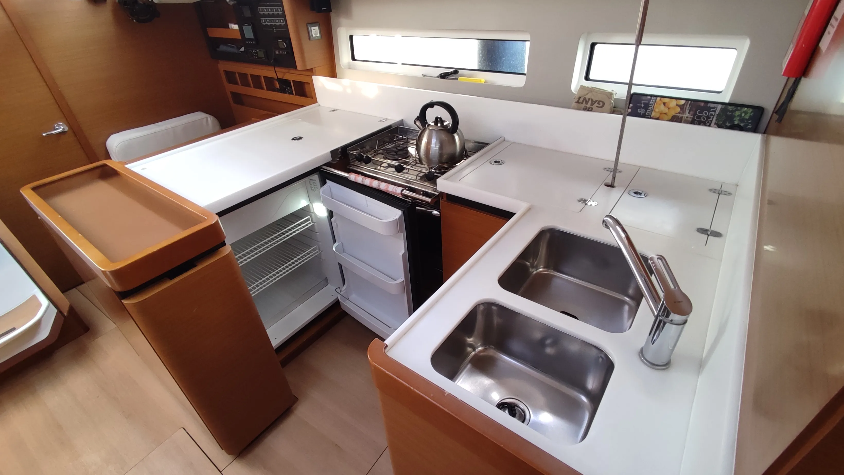 Sun Odyssey 440 Erato — фотография яхты 4