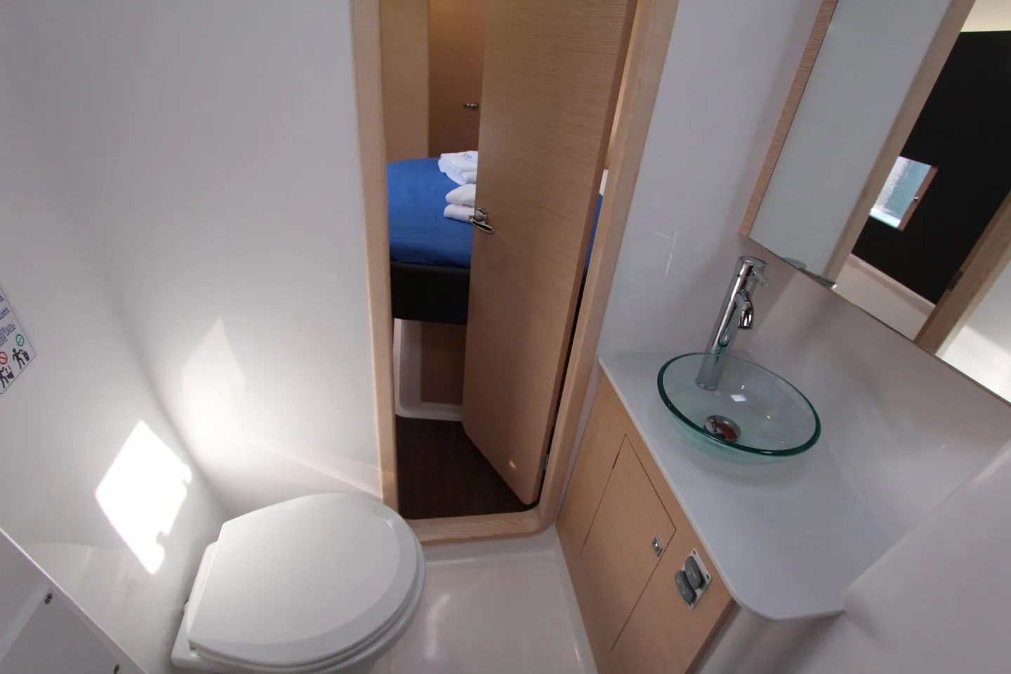 Dufour Catamaran 48 Stella — yacht photo 18