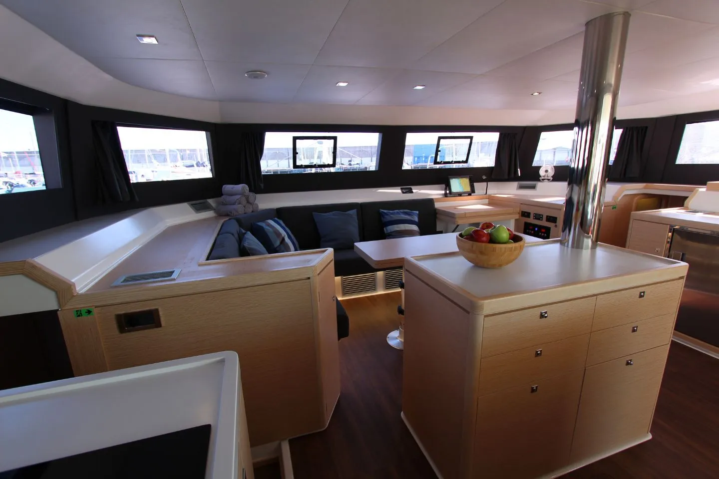 Dufour Catamaran 48 Stella — yacht photo 15