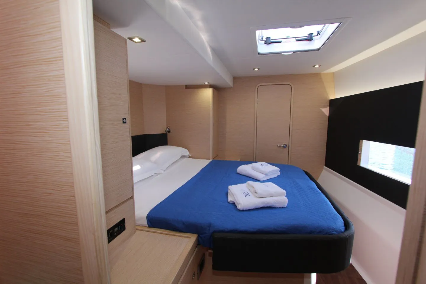 Dufour Catamaran 48 Stella — yacht photo 7