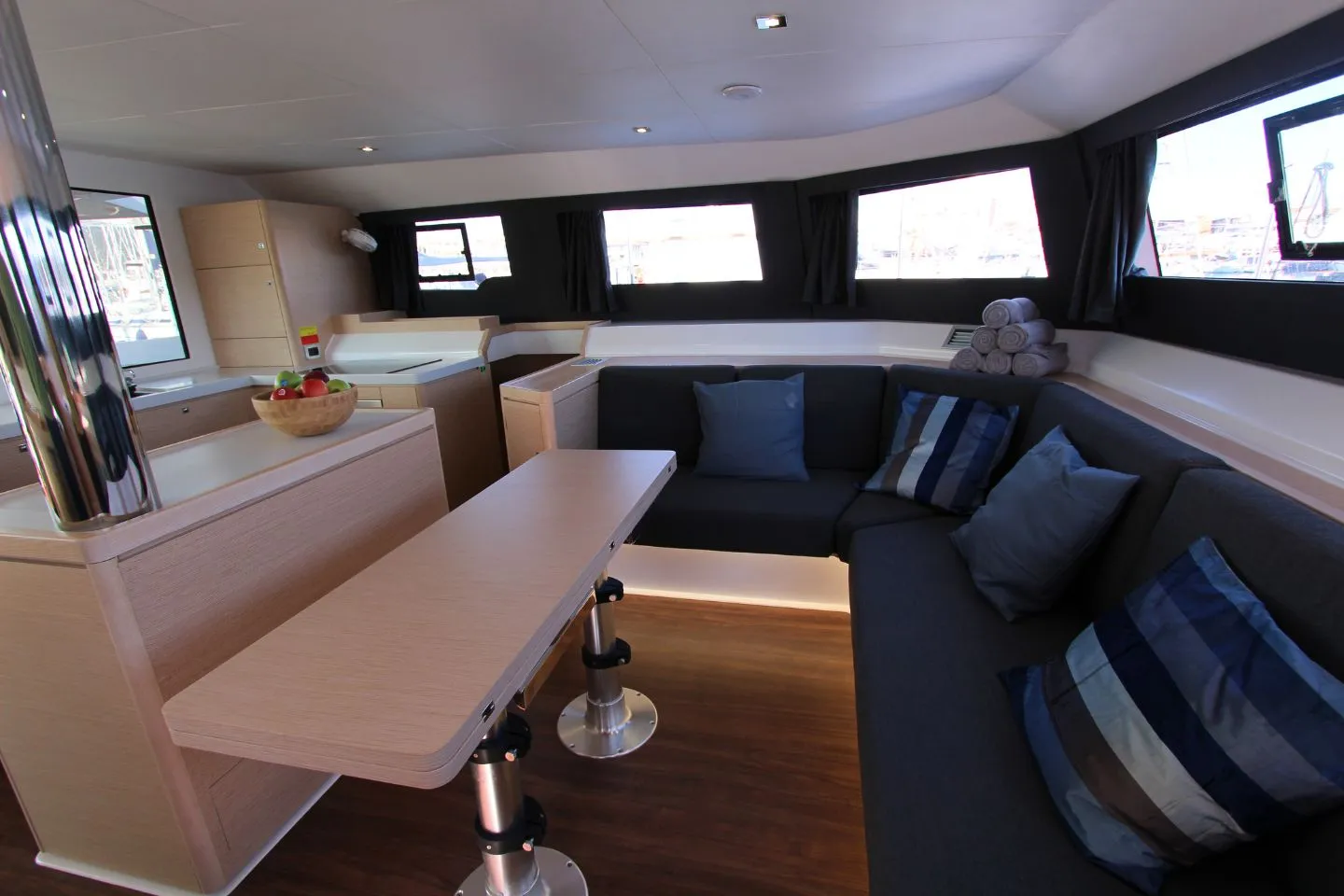 Dufour Catamaran 48 Stella — yacht photo 10
