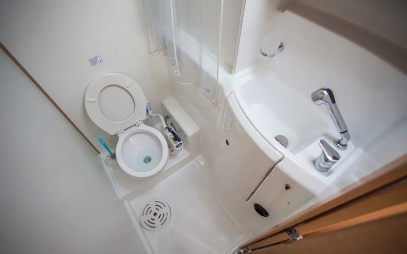 Lagoon 400 Mare Quiero — jahtikuva 3