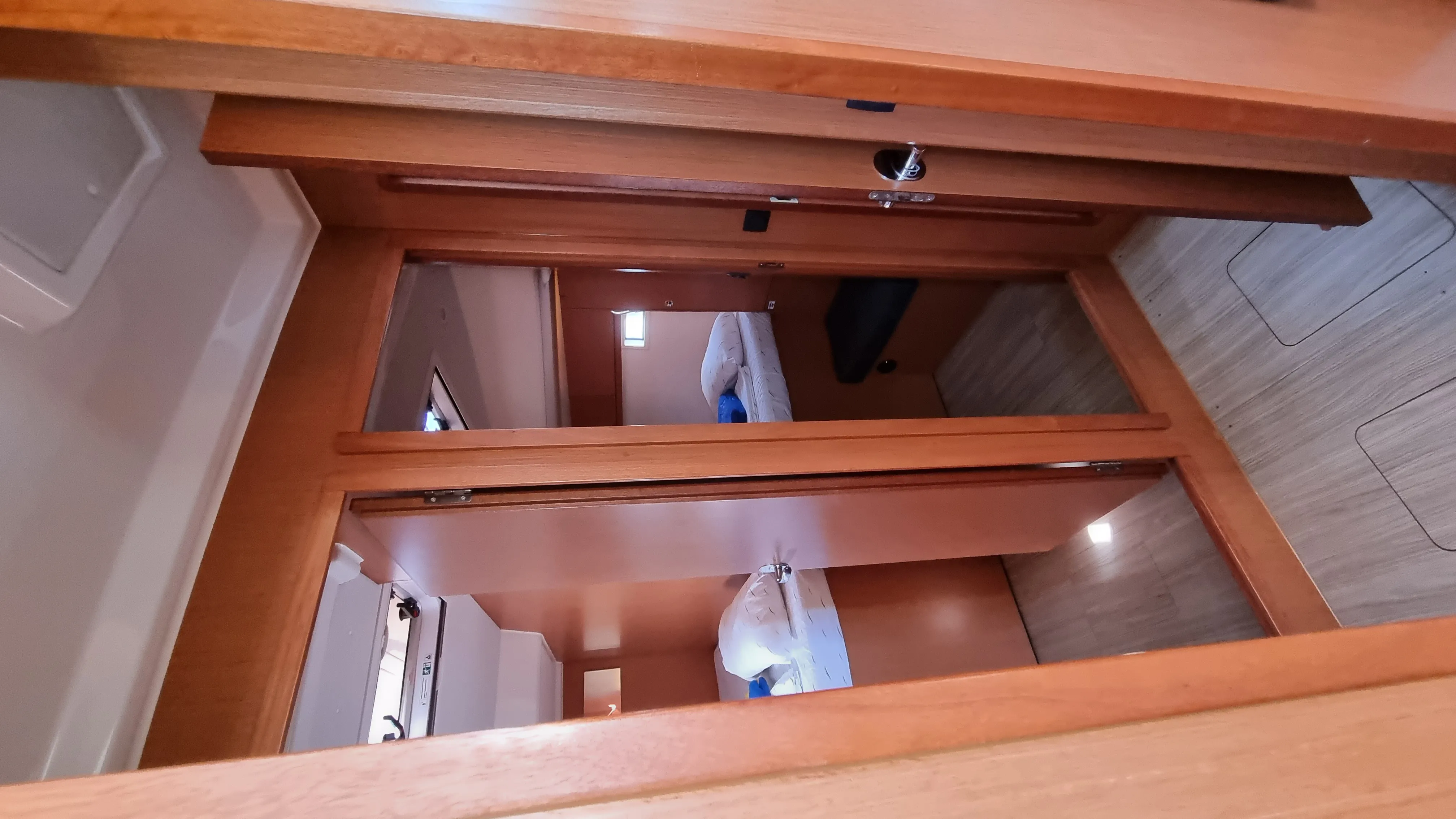 Bavaria Cruiser 46 Spring Dolphin — фотография яхты 3