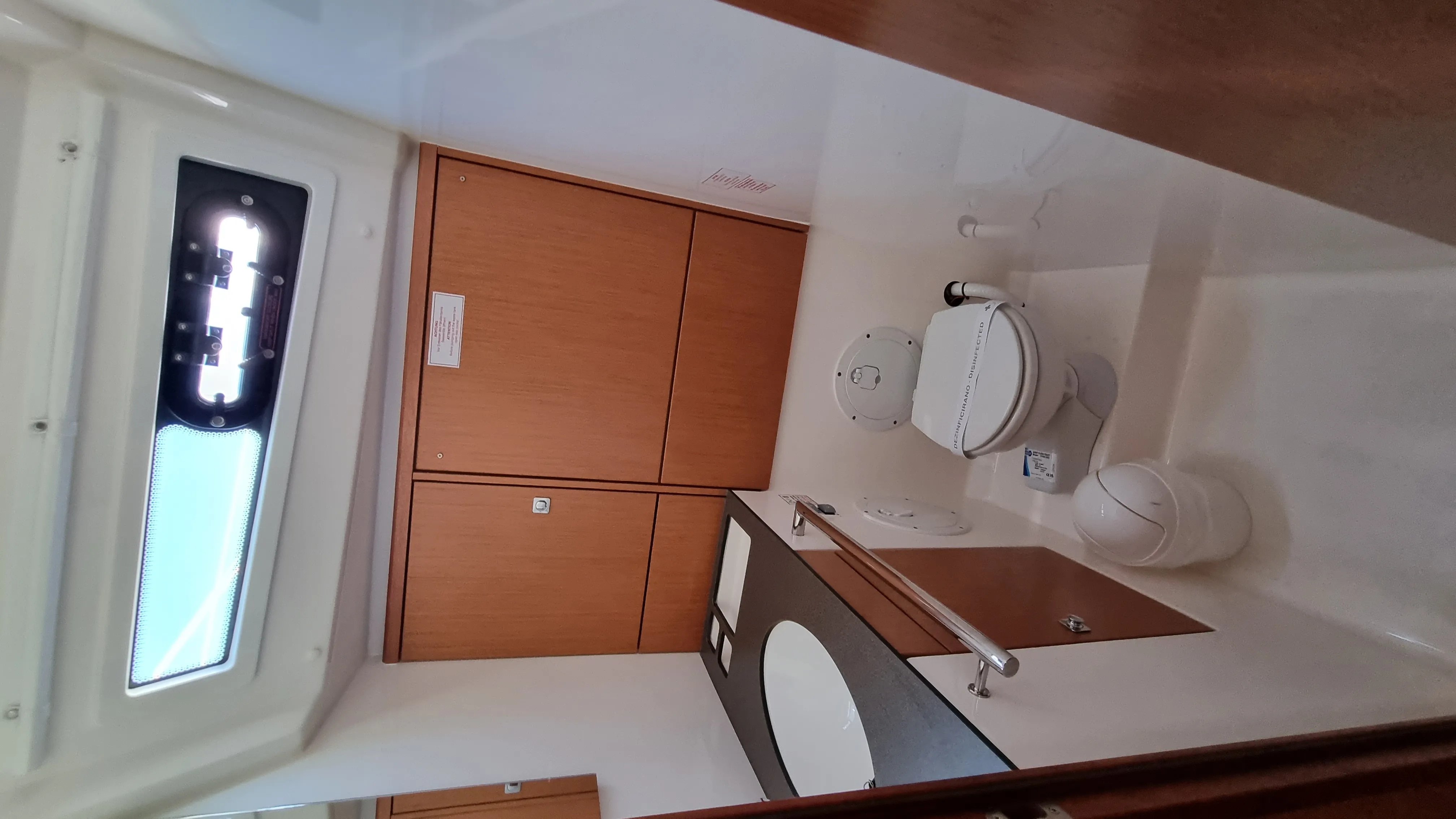 Bavaria Cruiser 46 Spring Dolphin — фотография яхты 6
