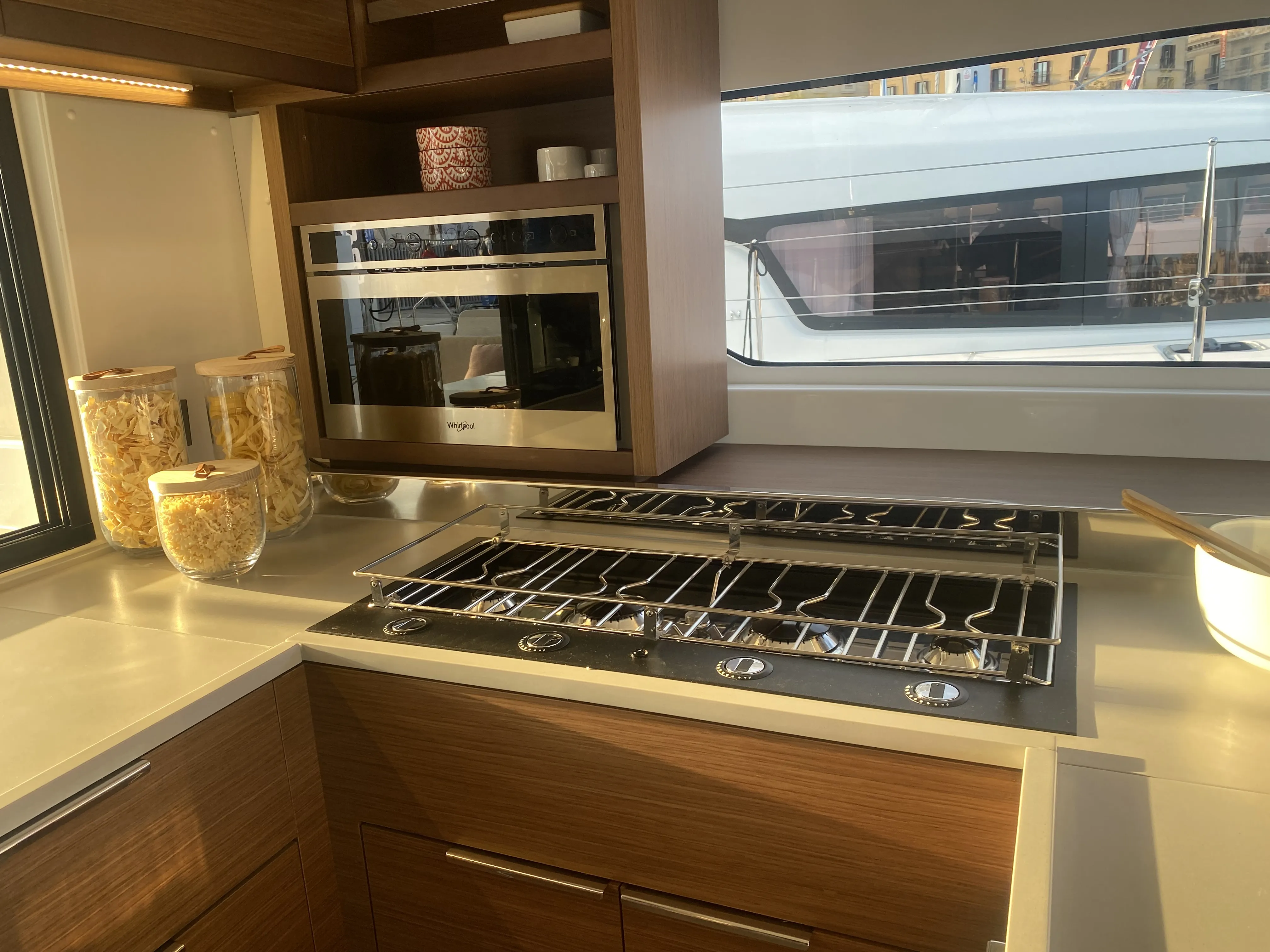 Lagoon 46 Saramimi NEW 2022 — Yachtfoto 2