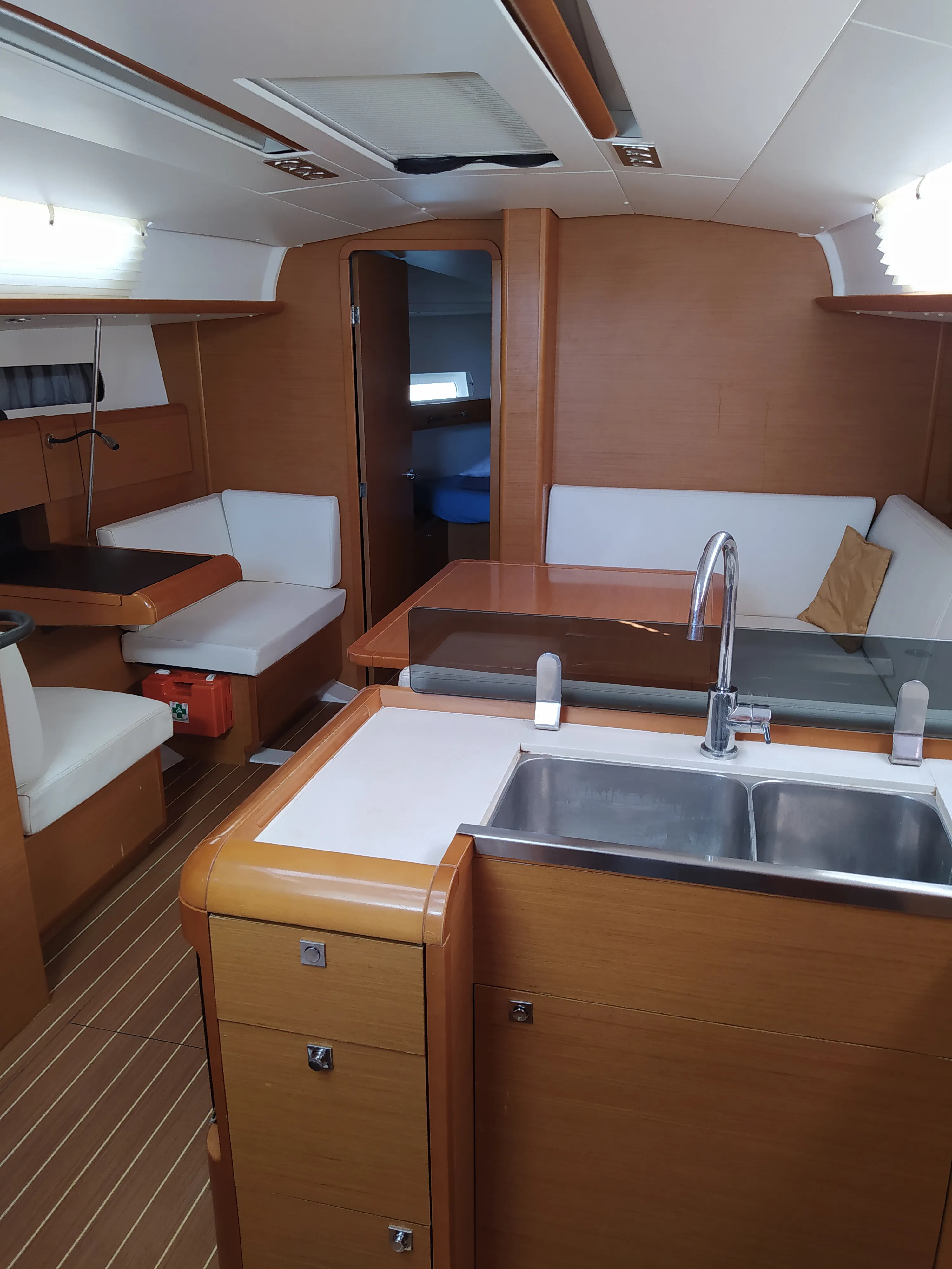 Sun Odyssey 409 Traveller — foto dello yacht n. 17