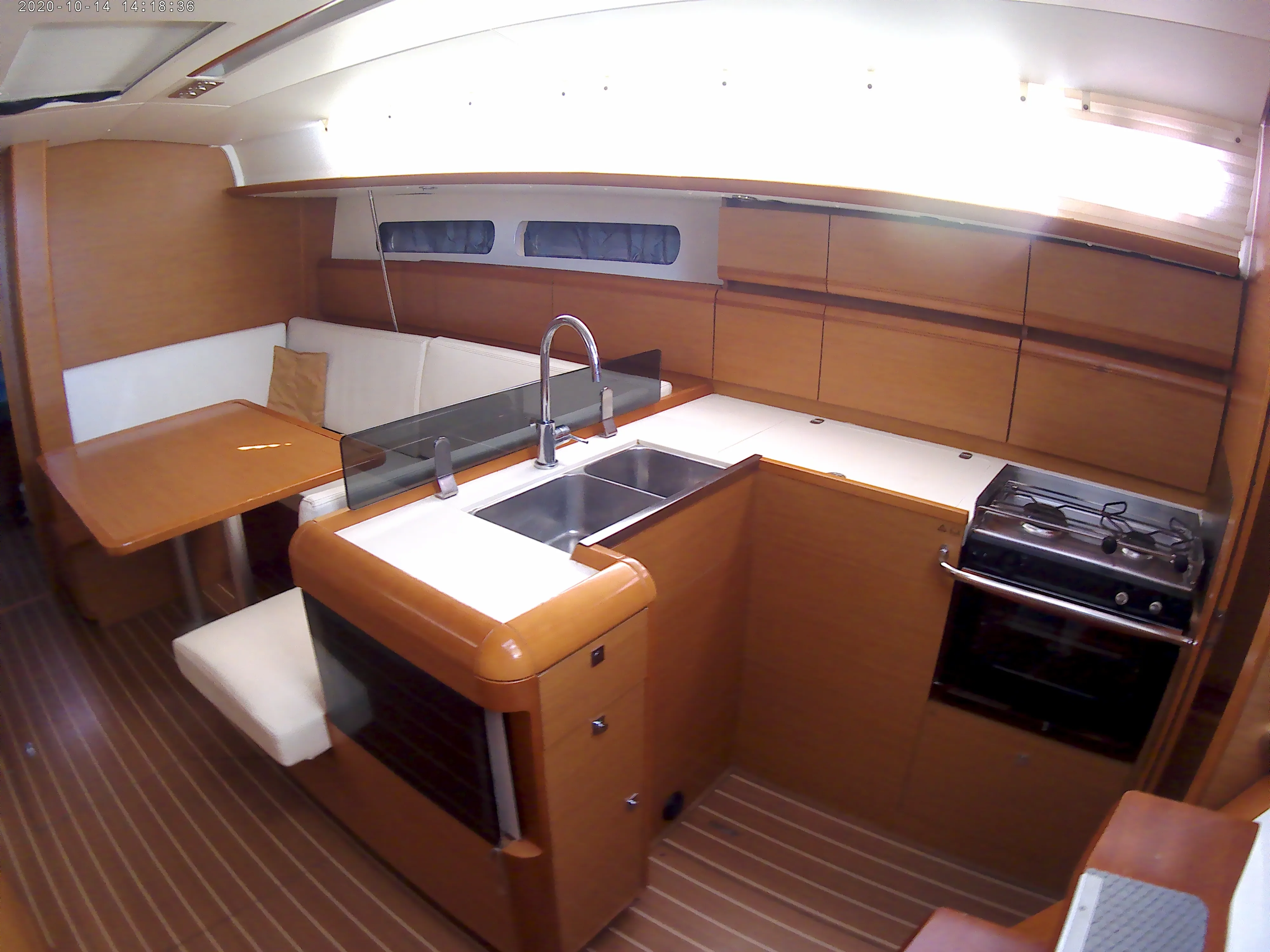 Sun Odyssey 409 Traveller — foto dello yacht n. 10