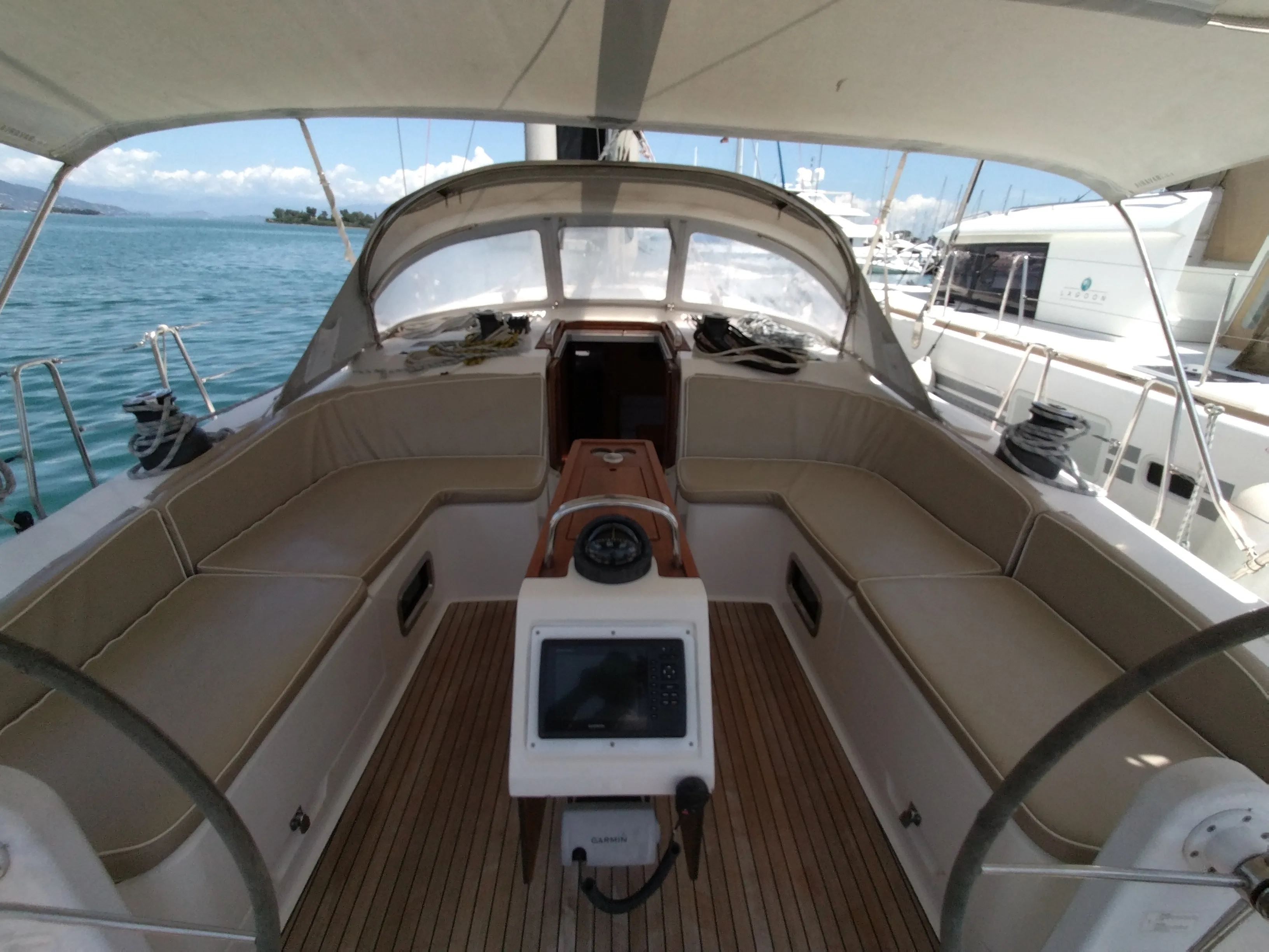 Bavaria Cruiser 51 Gin Tonic — yacht photo 12