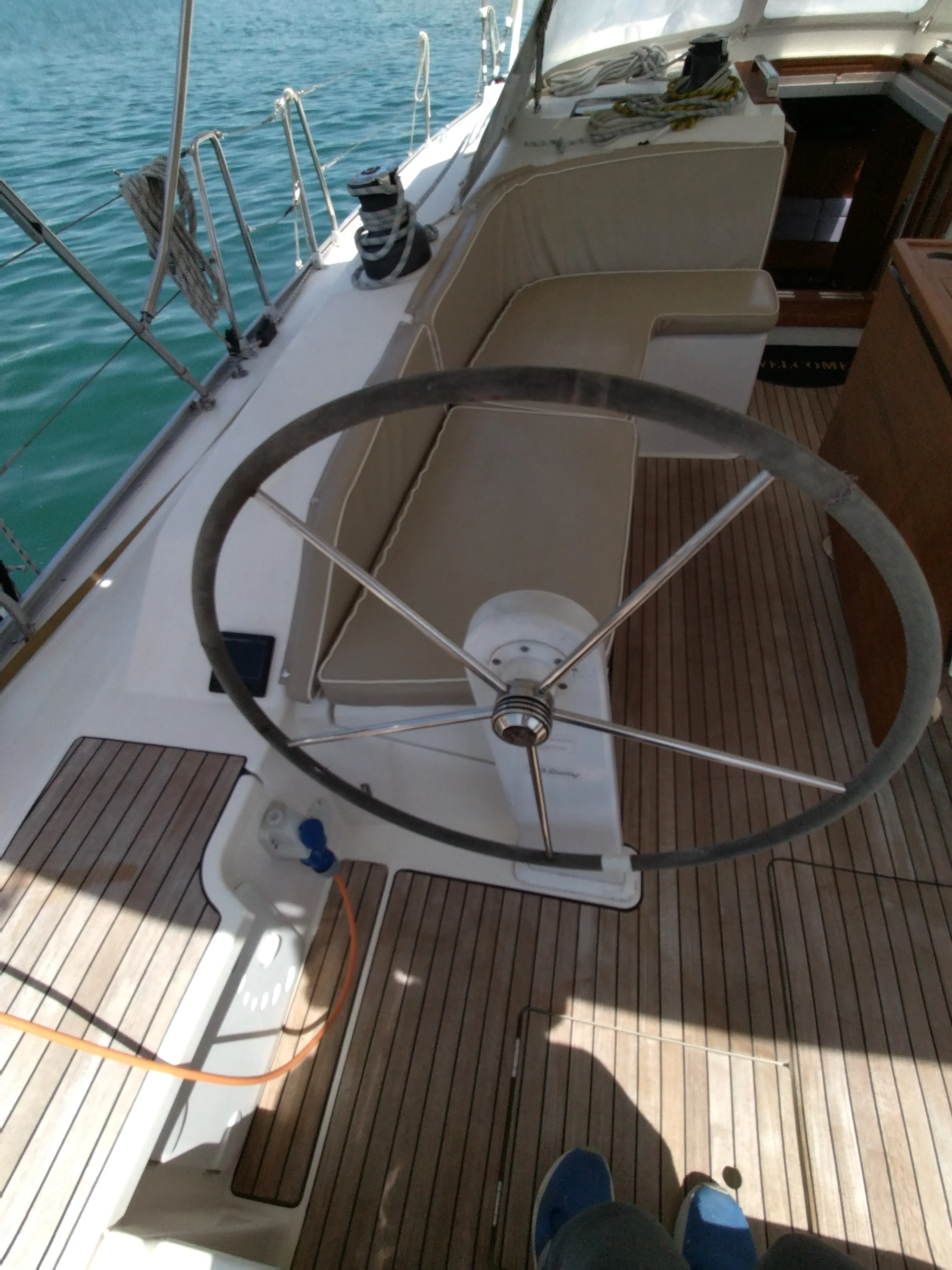 Bavaria Cruiser 51 Gin Tonic — yacht photo 19