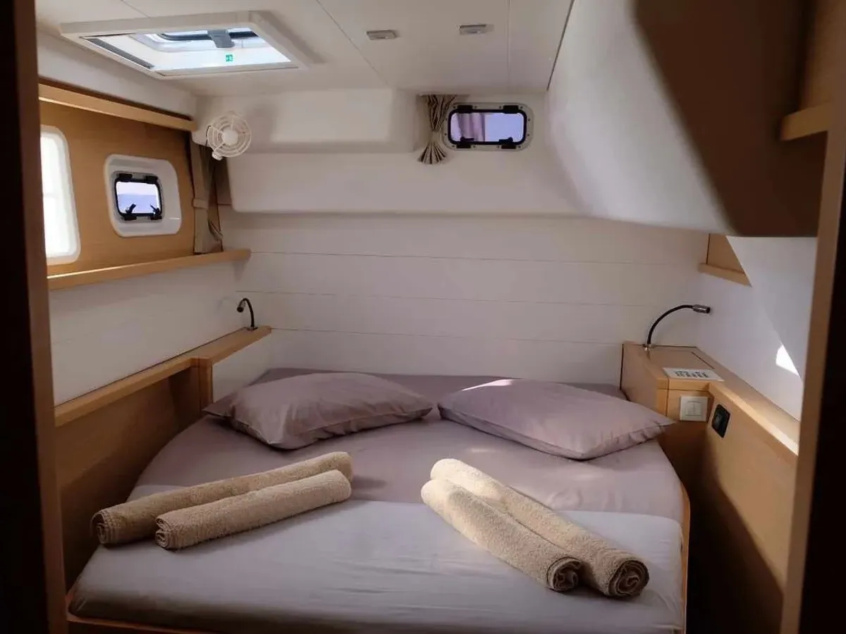 Lagoon 450 Fly Cabin 2 — jahifoto 2