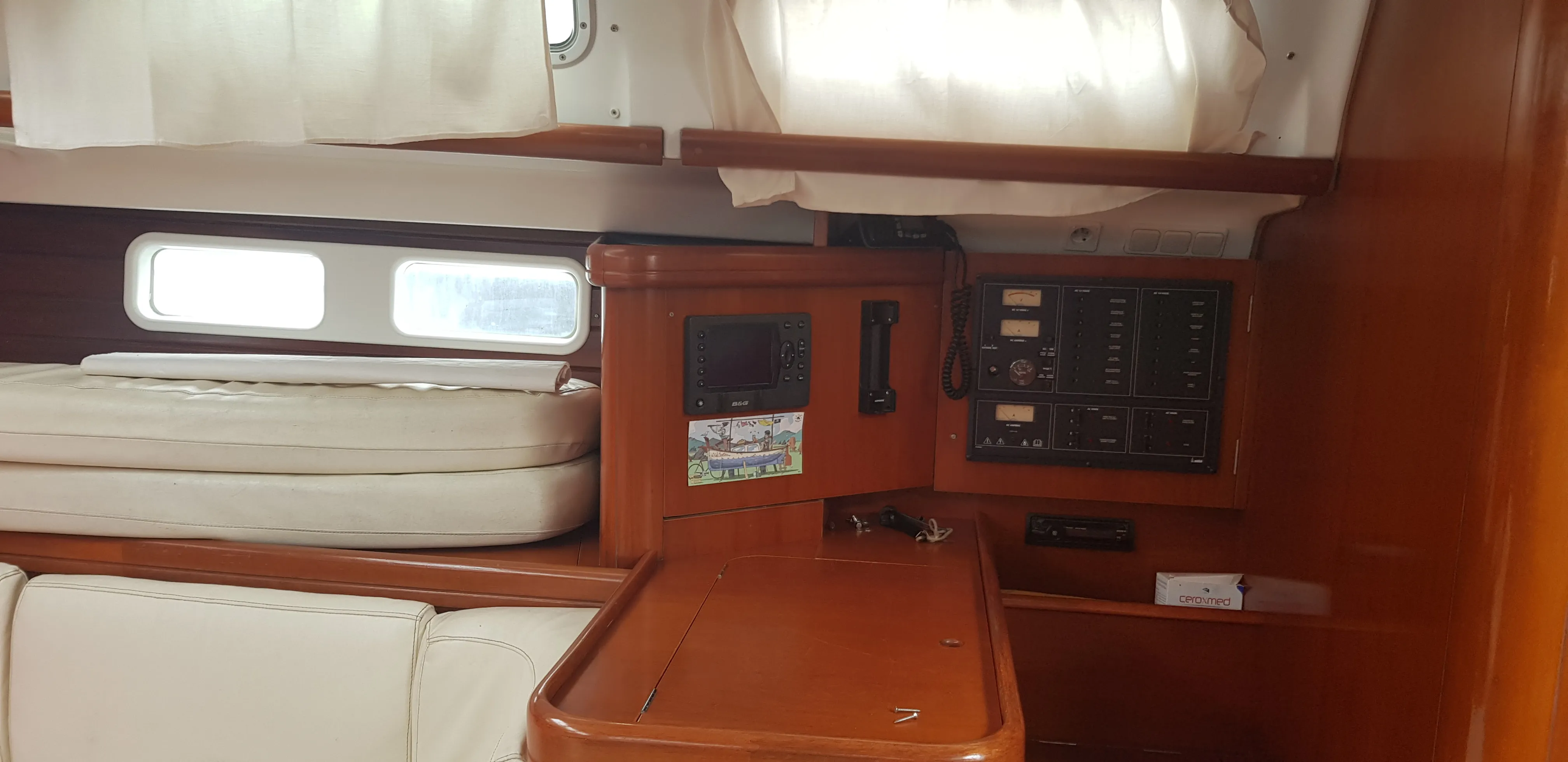 Oceanis 473 Senza Pensieri — fotografia jachty 2