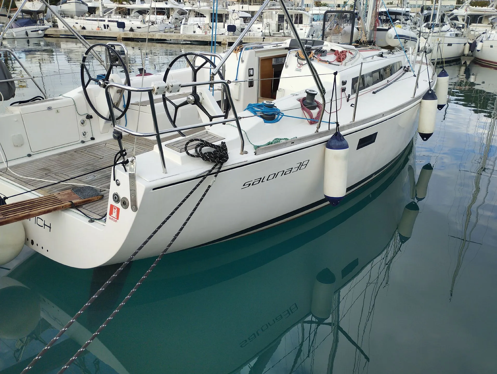 Salona 38 Cherry — yacht photo 2