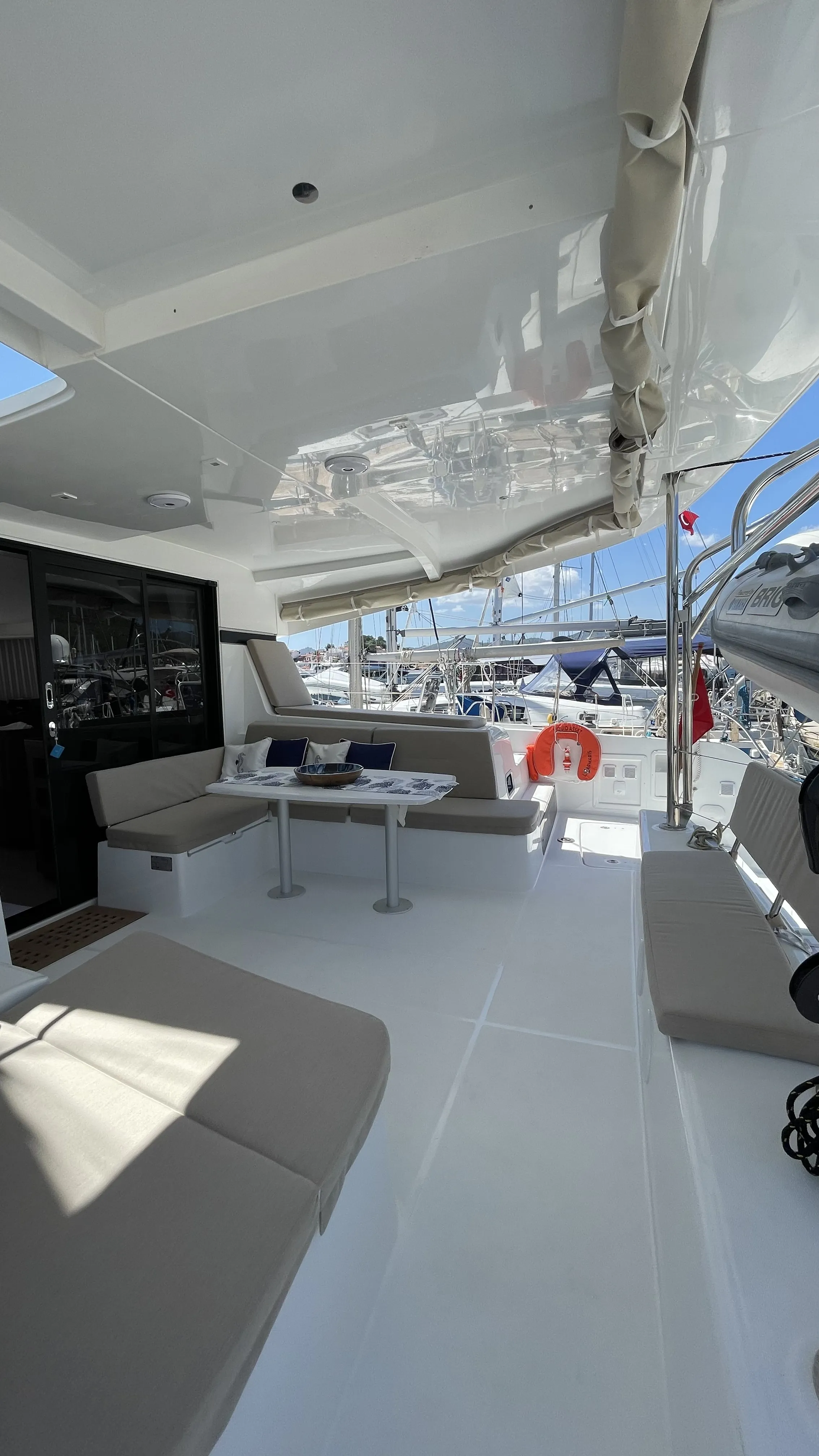 Lagoon 42 Liquid Asset — foto dello yacht n. 2